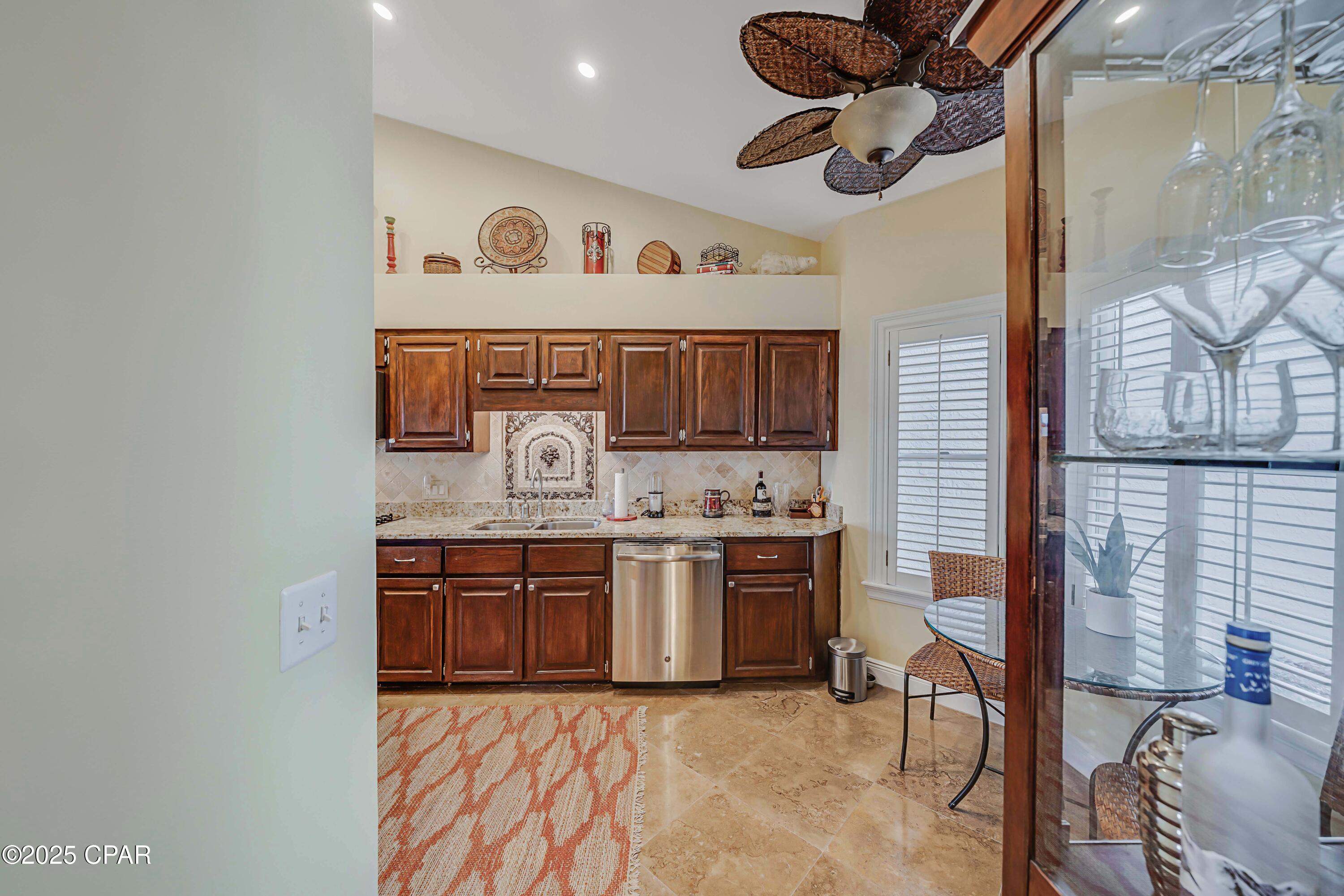 Image 9 For 4620 Bay Point Road 1002