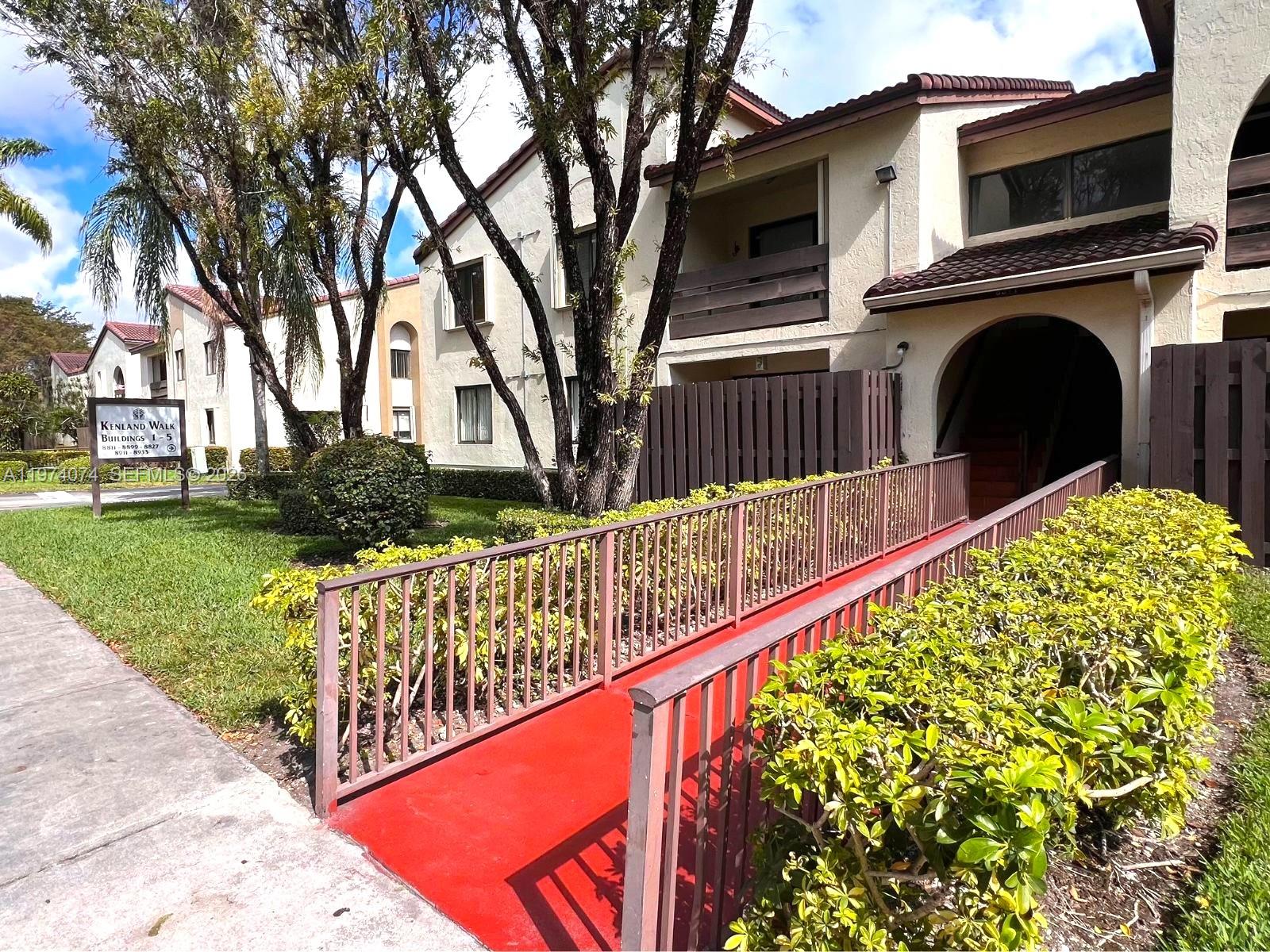 Kenland Walk Condo III