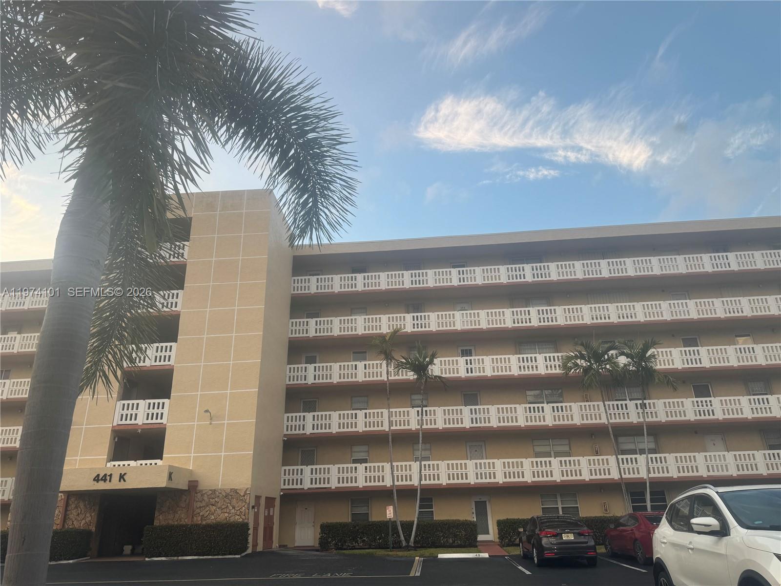 Meadowbrook Lakes View Co