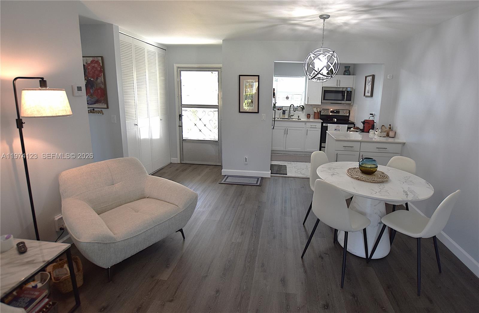 Cresthaven Villas Condo 3