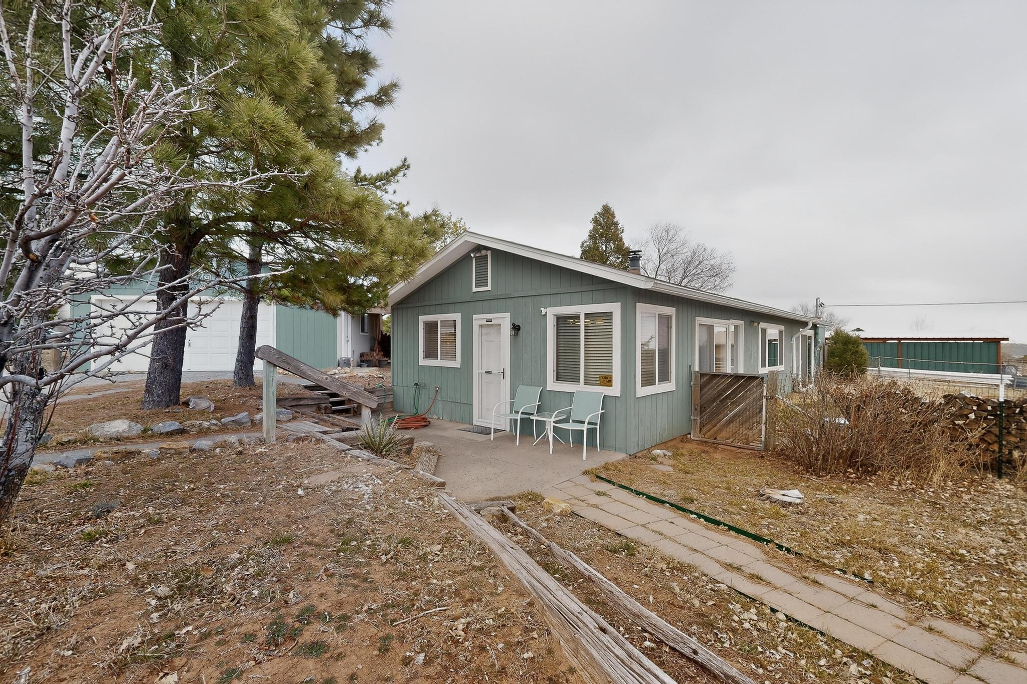 8 Pamela Place, Tijeras NM 87059