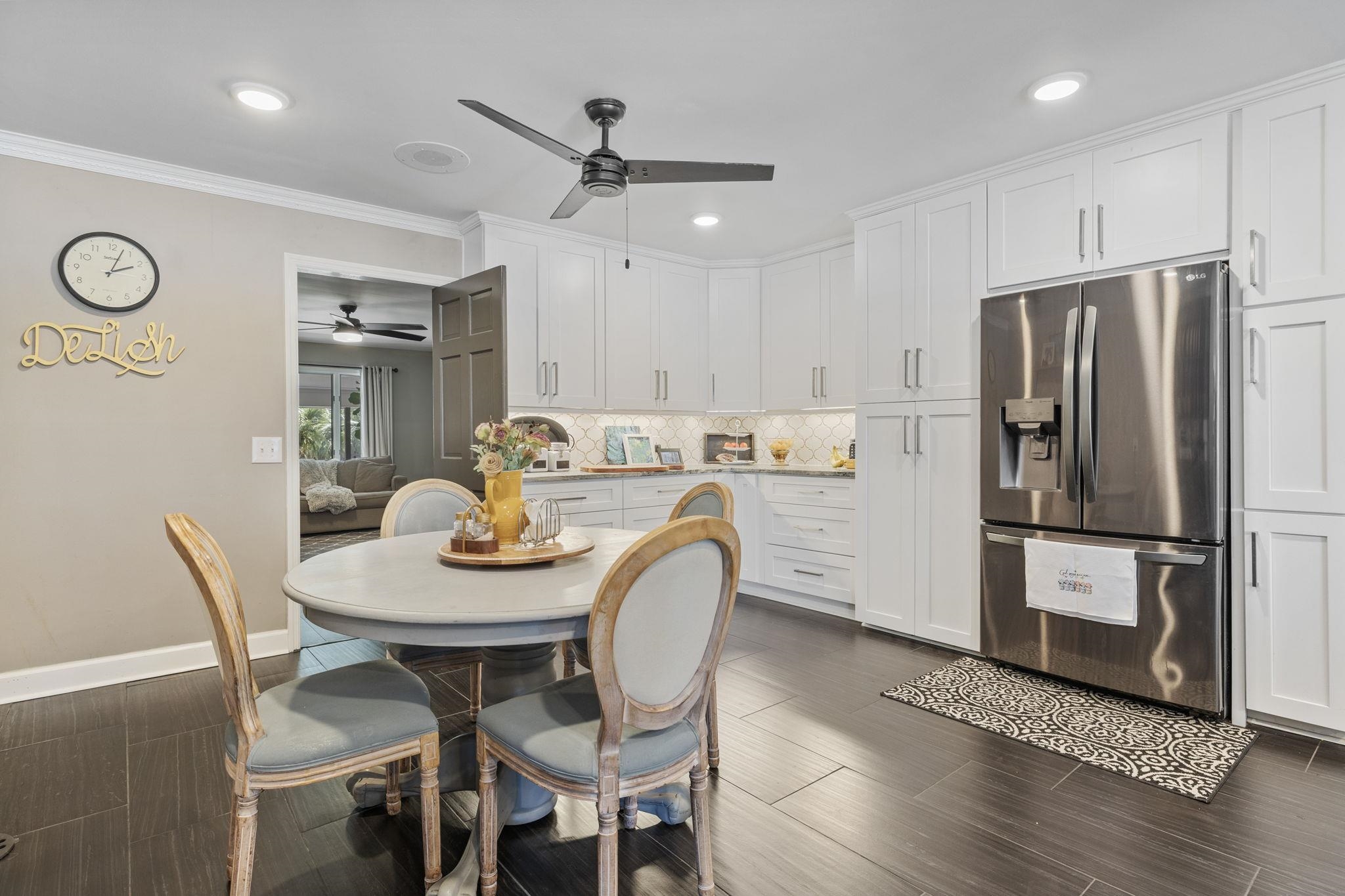 302 Mohican Dr. 