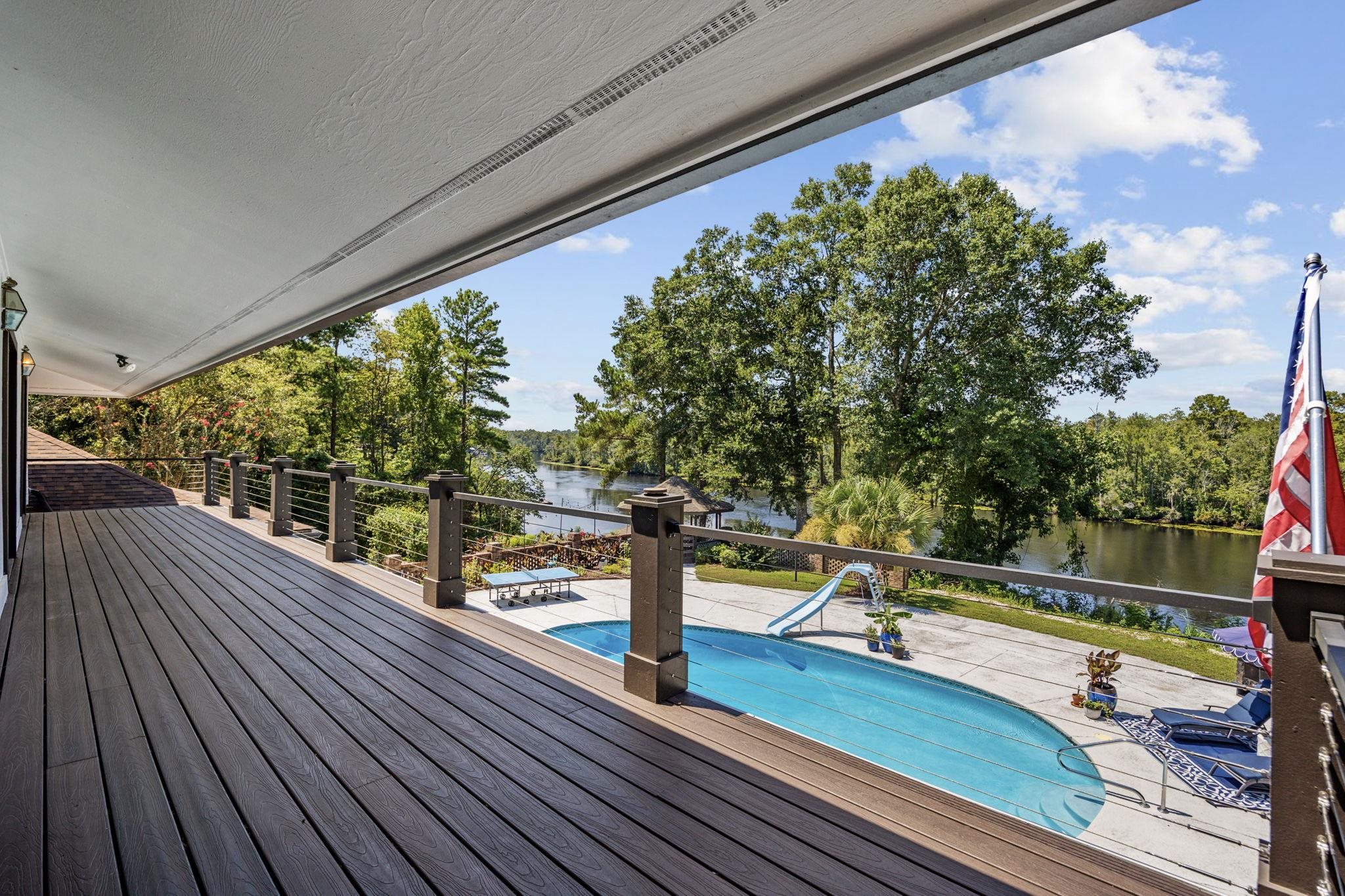302 Mohican Dr. 