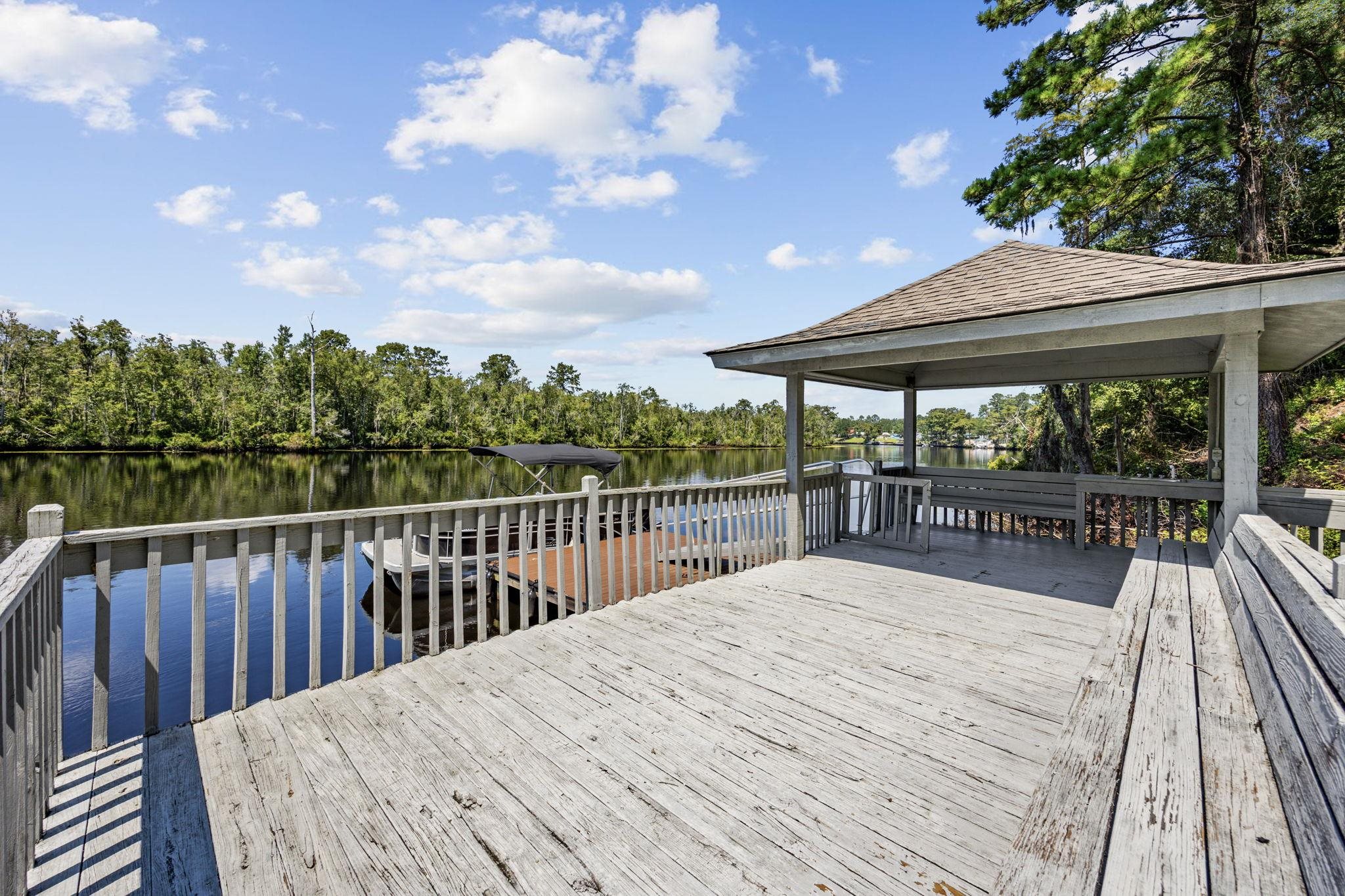 302 Mohican Dr. 