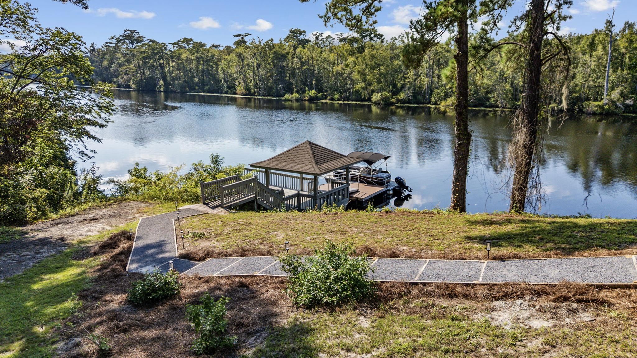 302 Mohican Dr. 