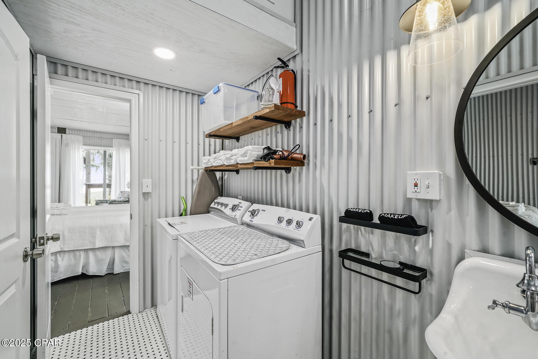 Image 18 For 7148 Leeward Street