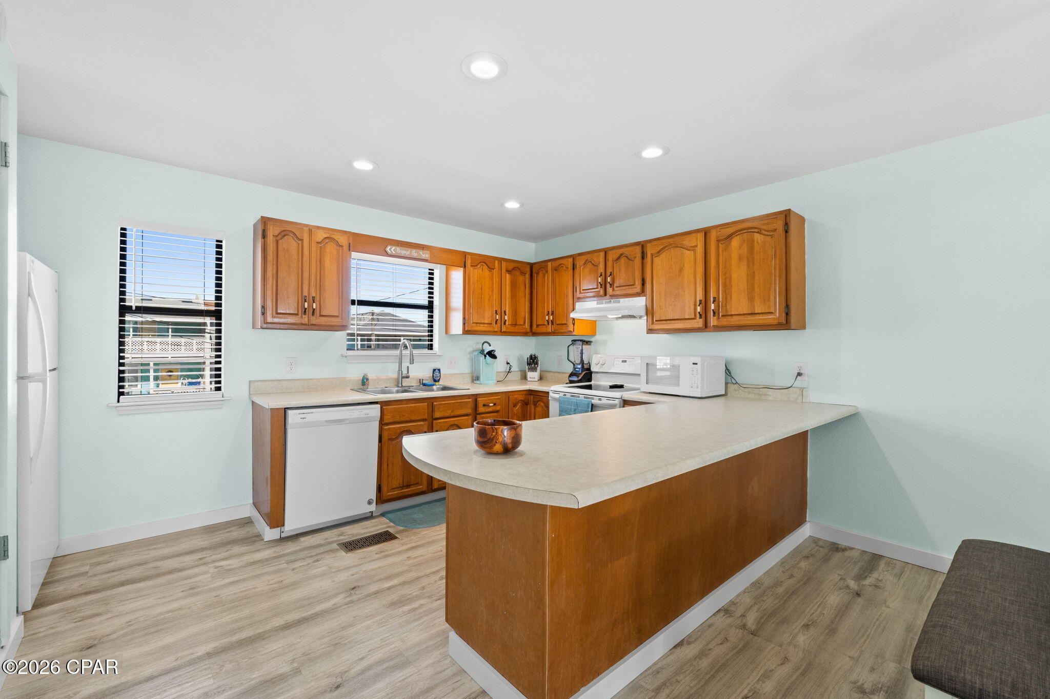 Image 25 For 6323 Beach Drive