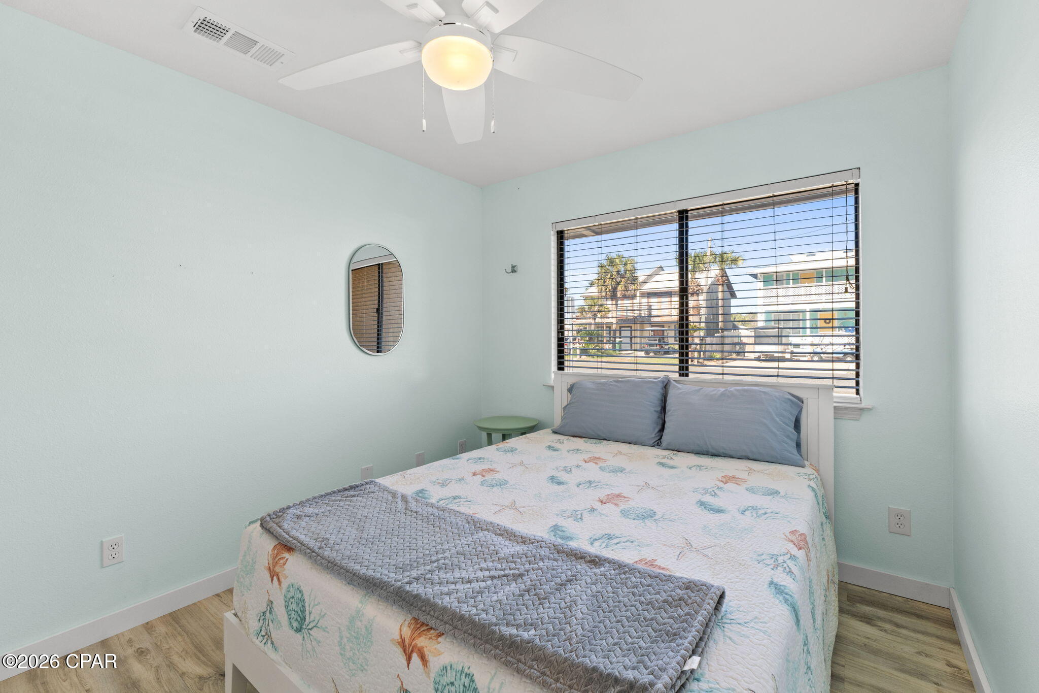 Image 4 For 6323 Beach Drive