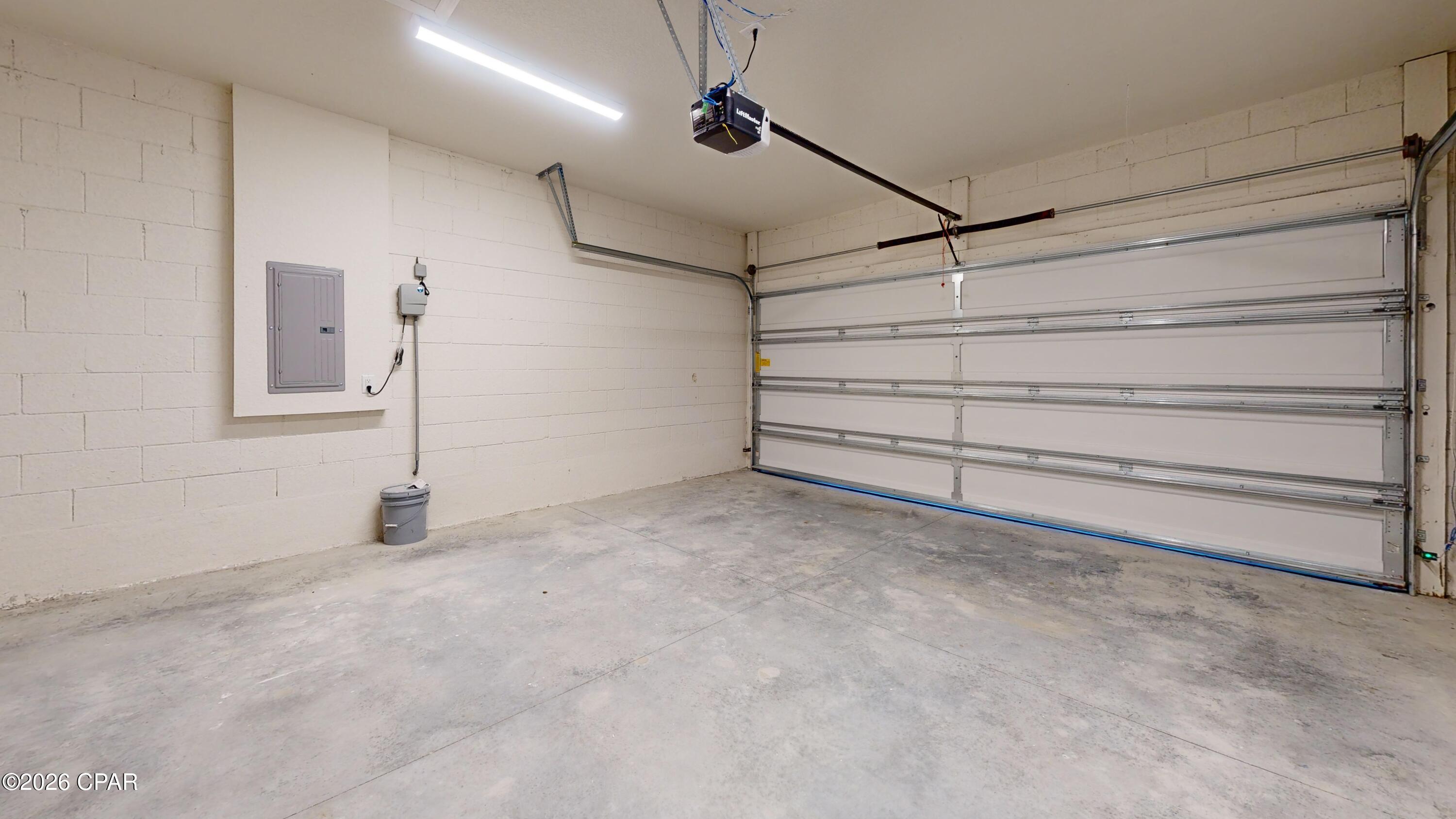 Image 18 For 3984 Quail Court