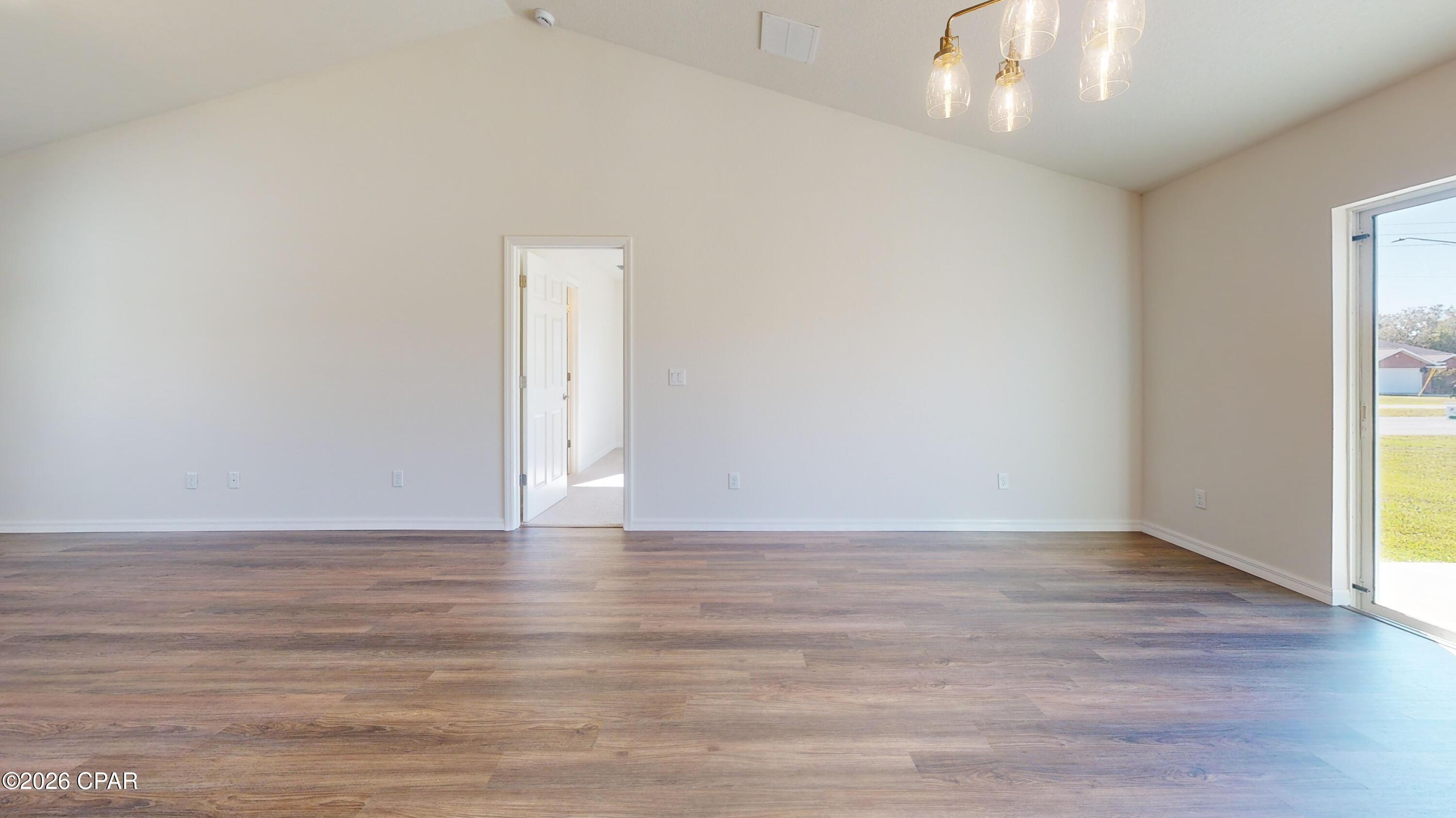 Image 2 For 3984 Quail Court