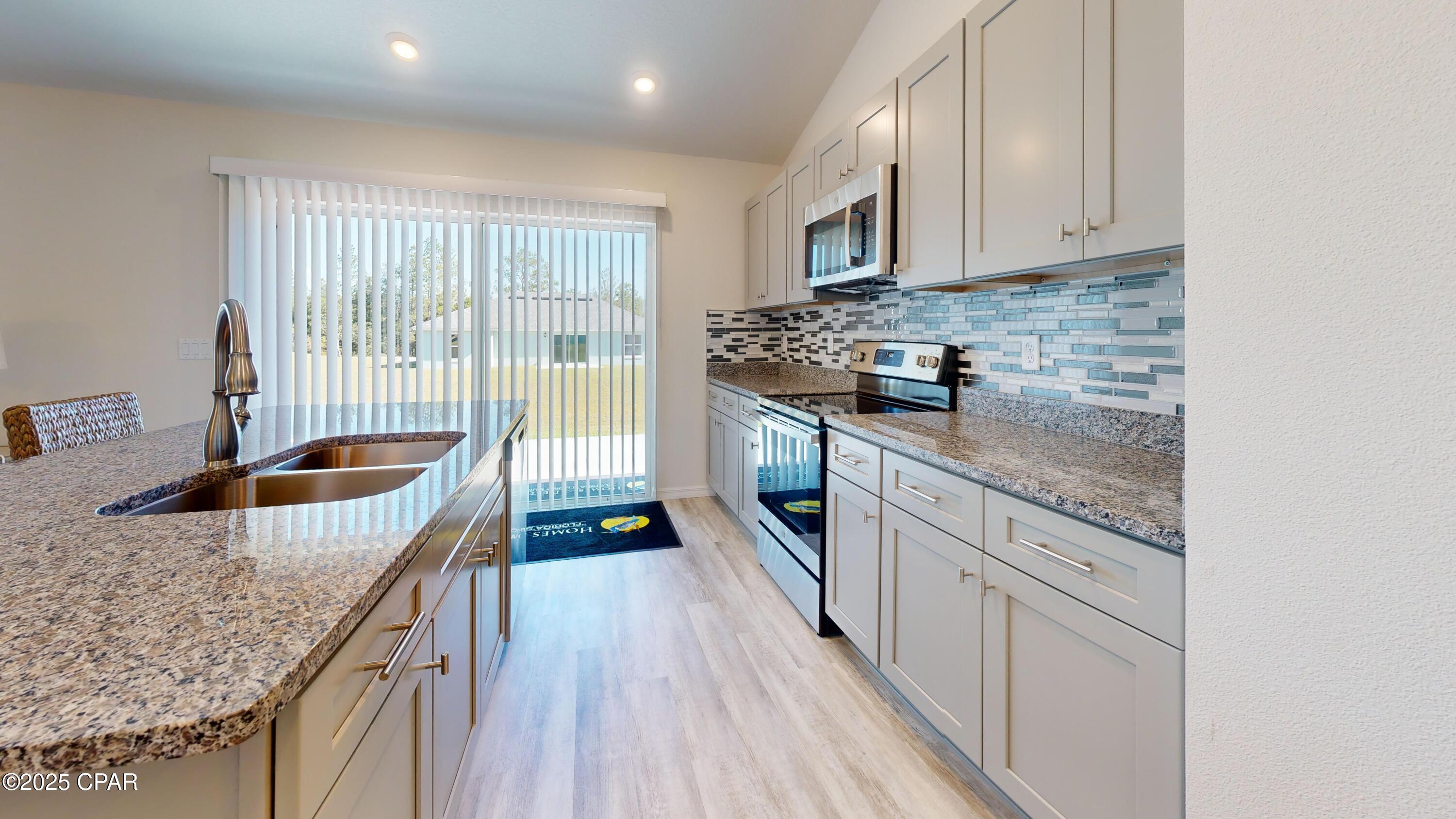 Image 17 For 3989 Horizon Avenue