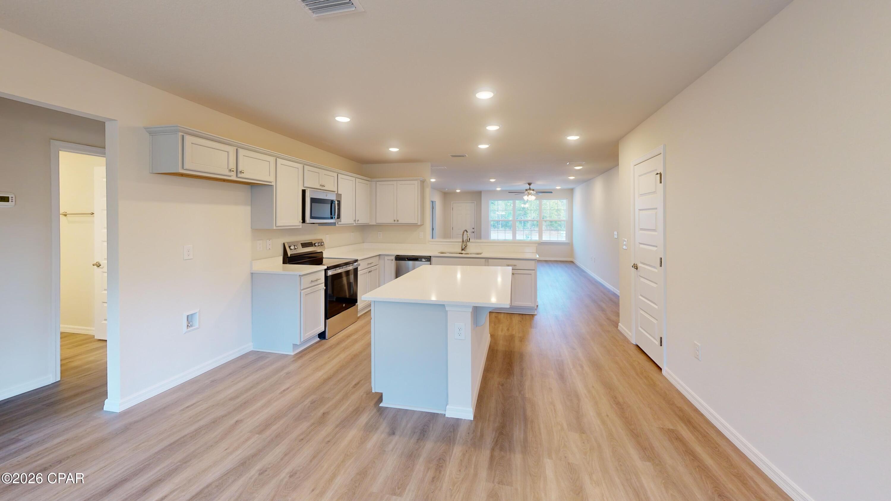 Image 7 For 3892 Bricknell Avenue