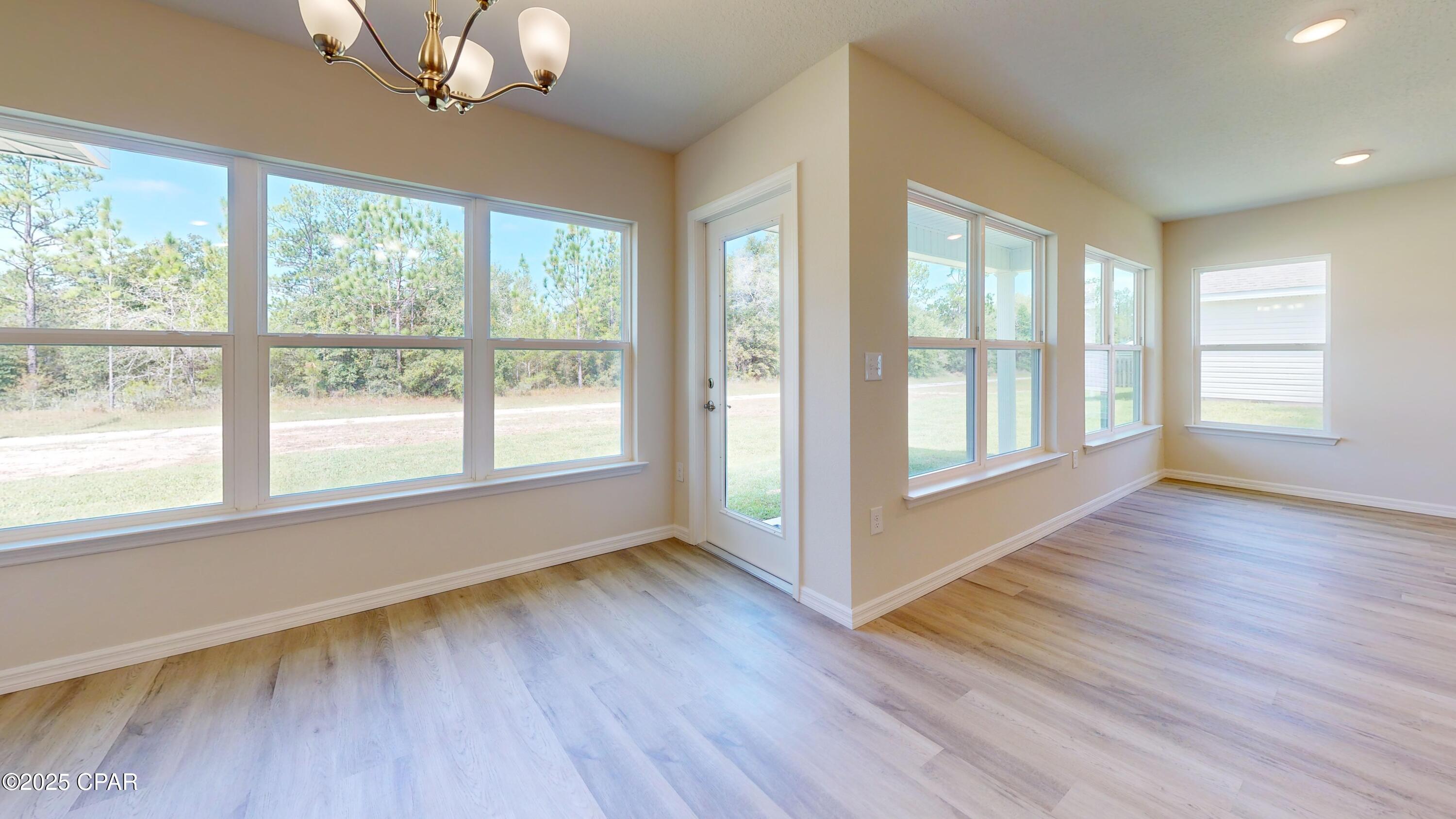 Image 19 For 3884 Bricknell Avenue