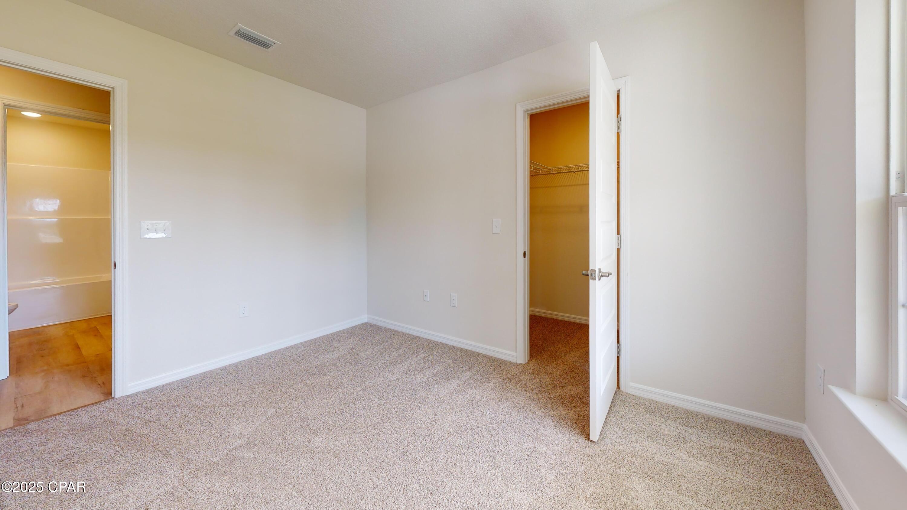 Image 7 For 3884 Bricknell Avenue