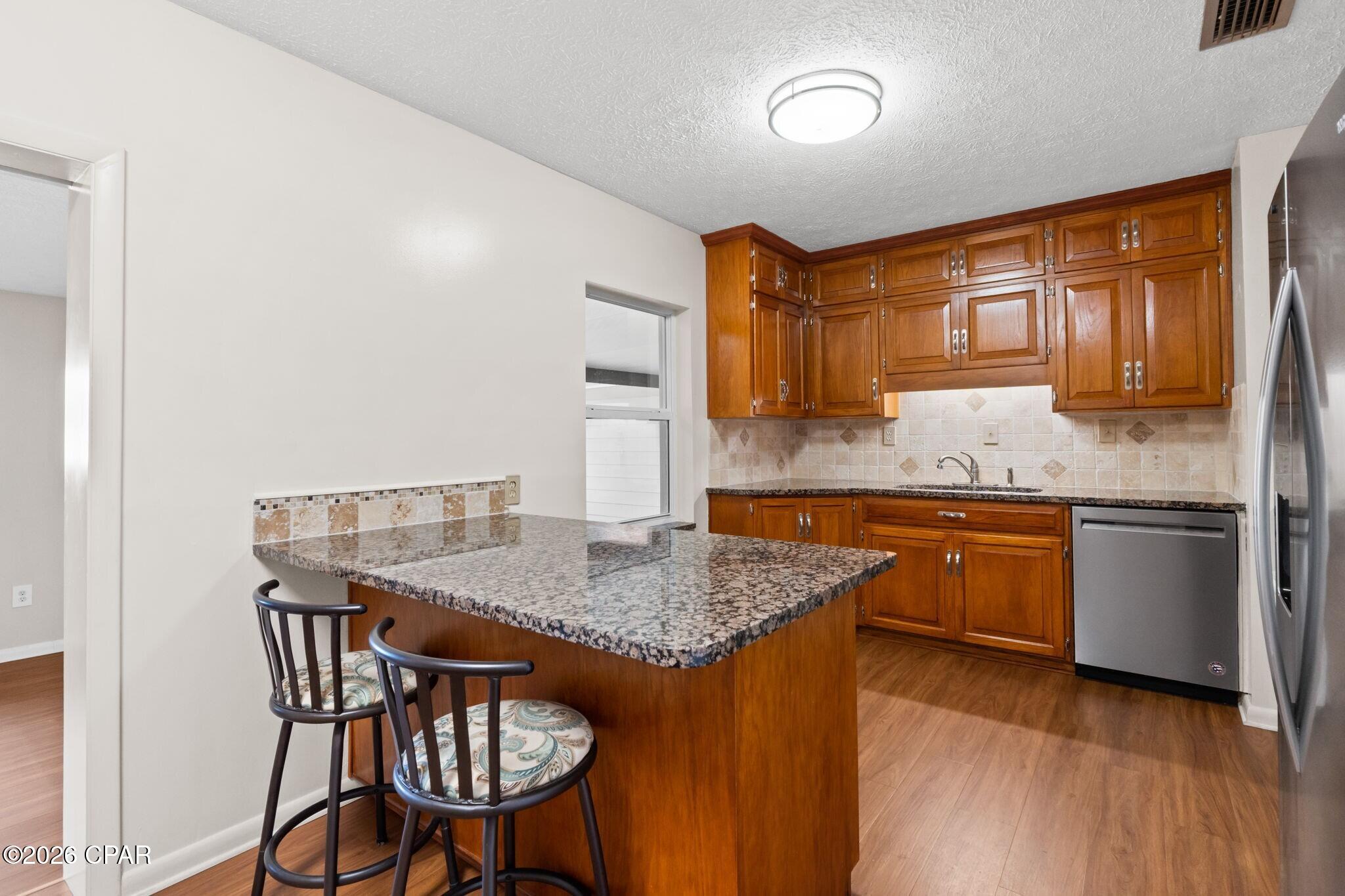 Image 10 For 1111 Wave Avenue