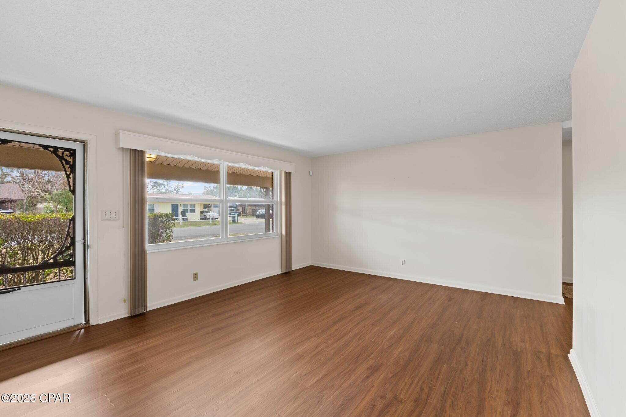 Image 6 For 1111 Wave Avenue