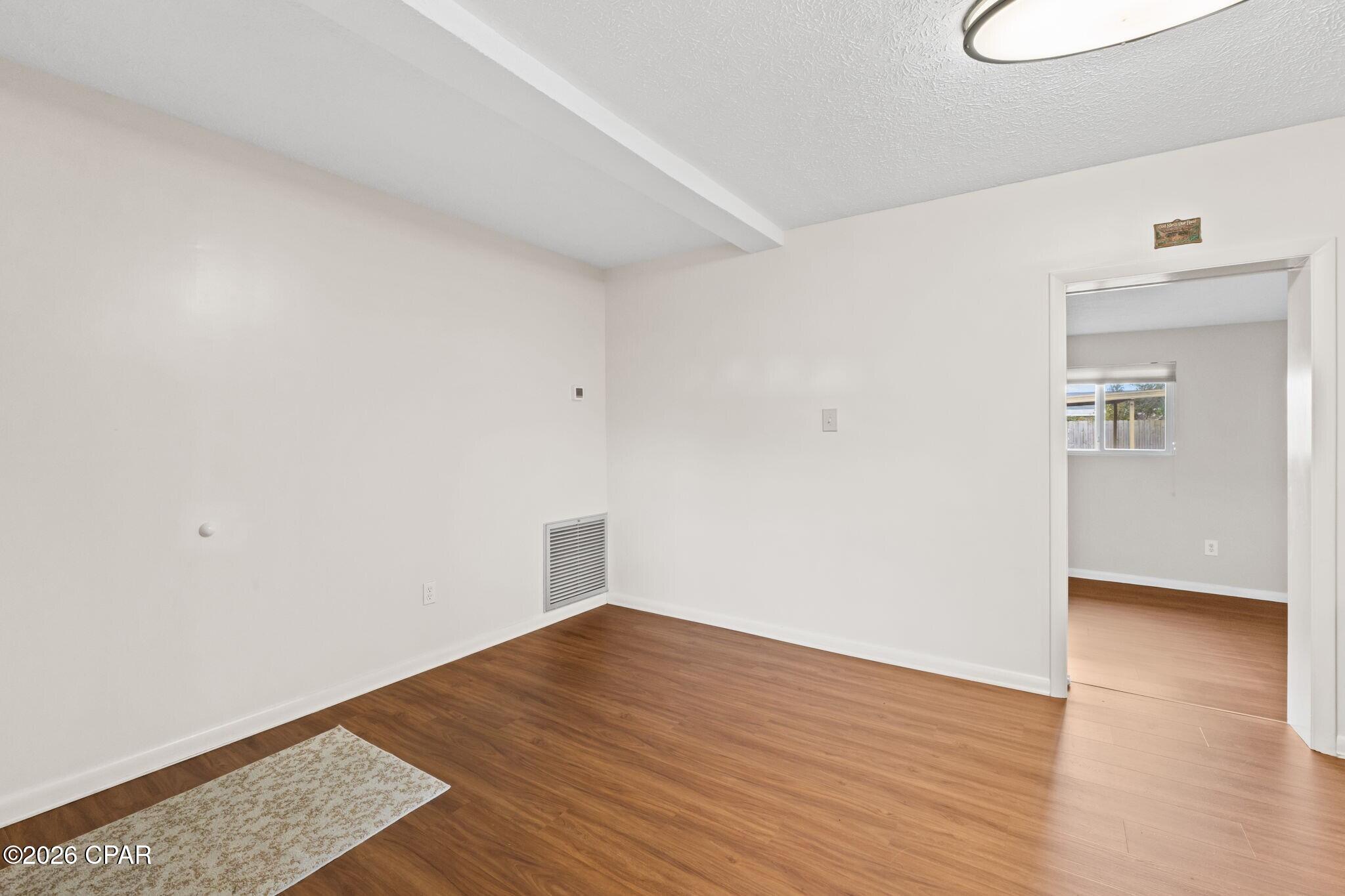 Image 8 For 1111 Wave Avenue