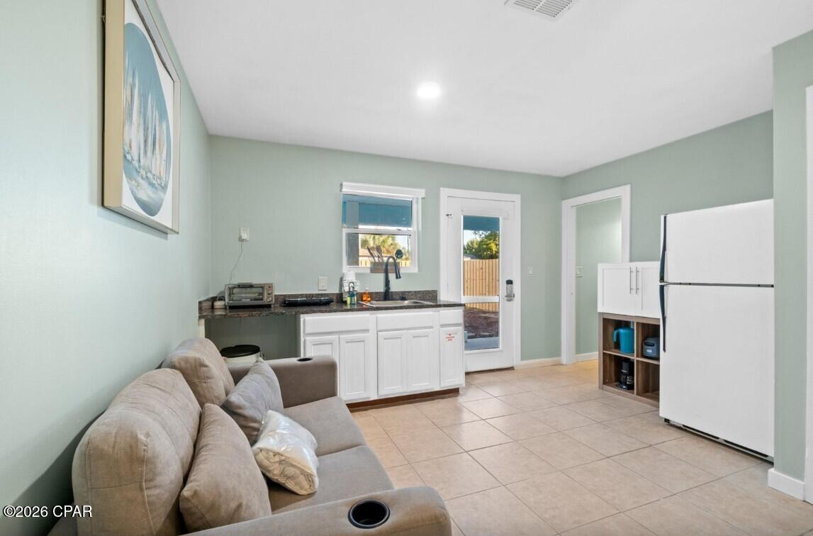 Image 32 For 623 Fernwood Street C