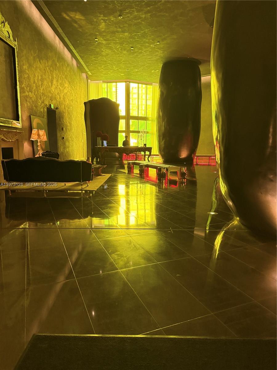 Iconbrickell Condo No 1