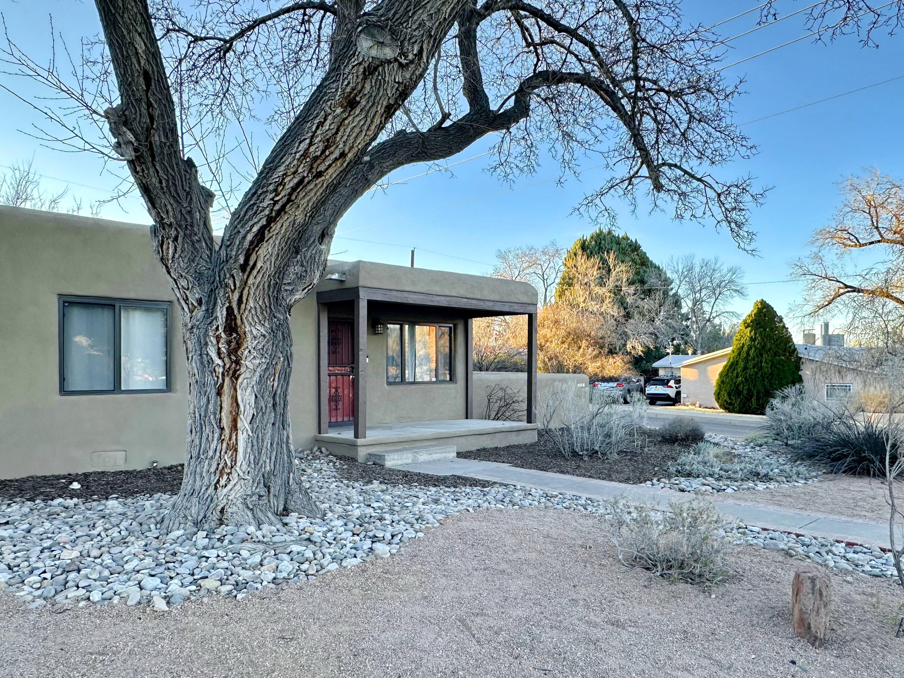 501 Montclaire Drive, Albuquerque NM 87108