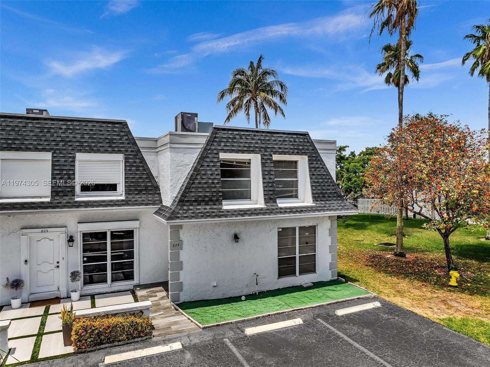 Townhouses Of Venetian Pa