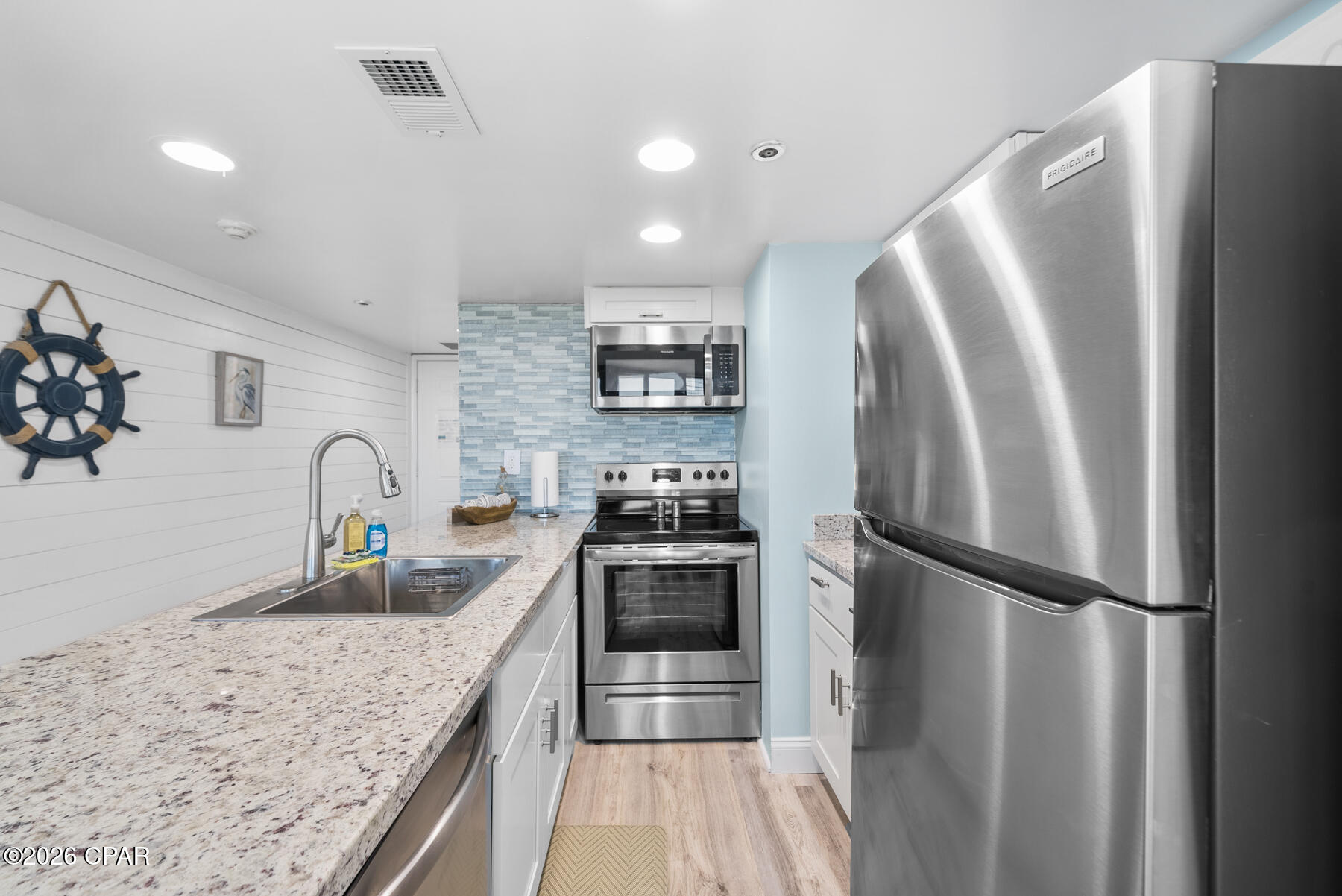 Image 11 For 9850 Thomas Drive 601e