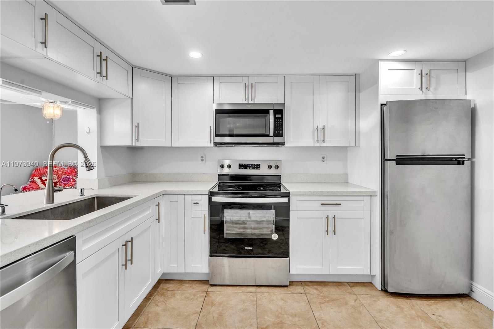 Miramar Club Condominium