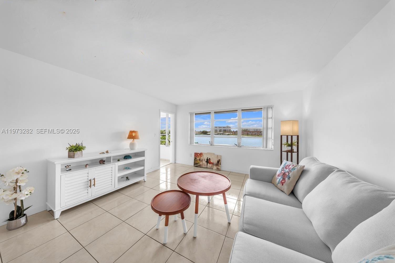 Third Horizons Condo