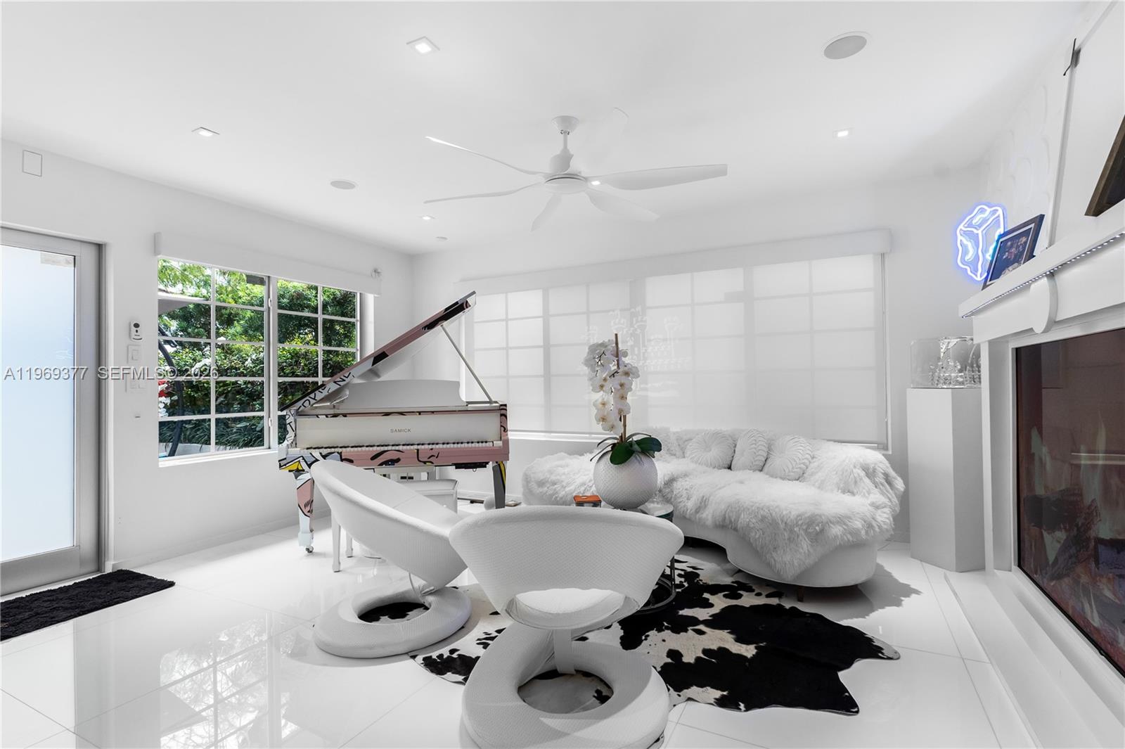 Lincoln Road Villas South