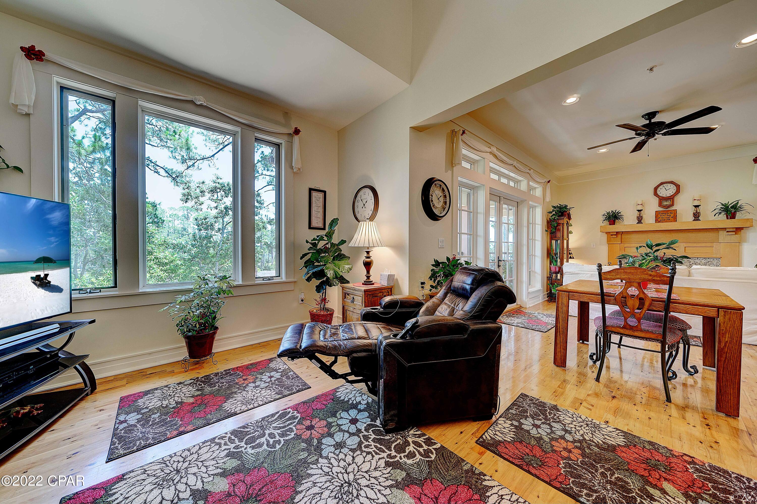 Image 3 For 1112 Prospect  201