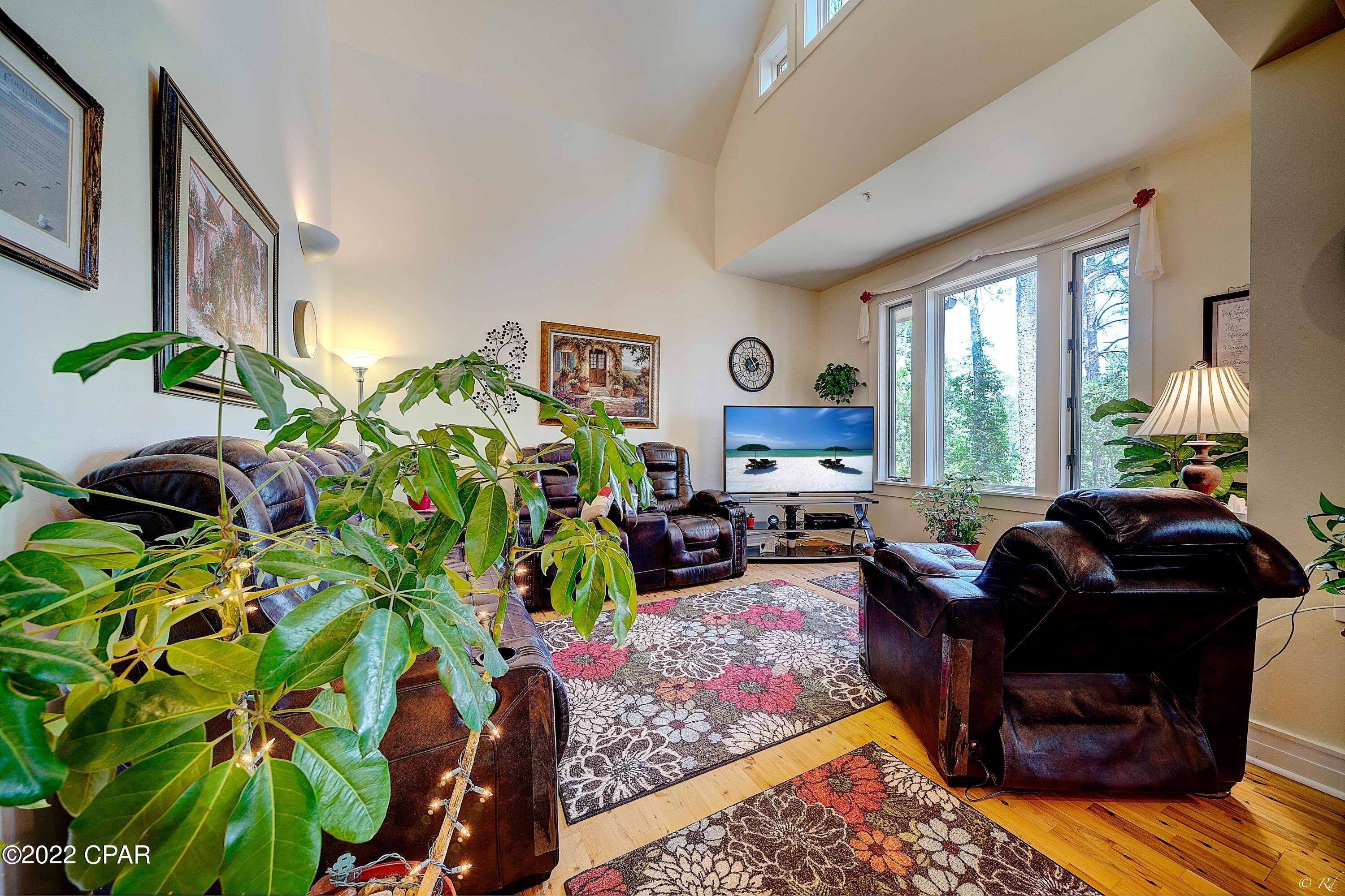 Image 4 For 1112 Prospect  201