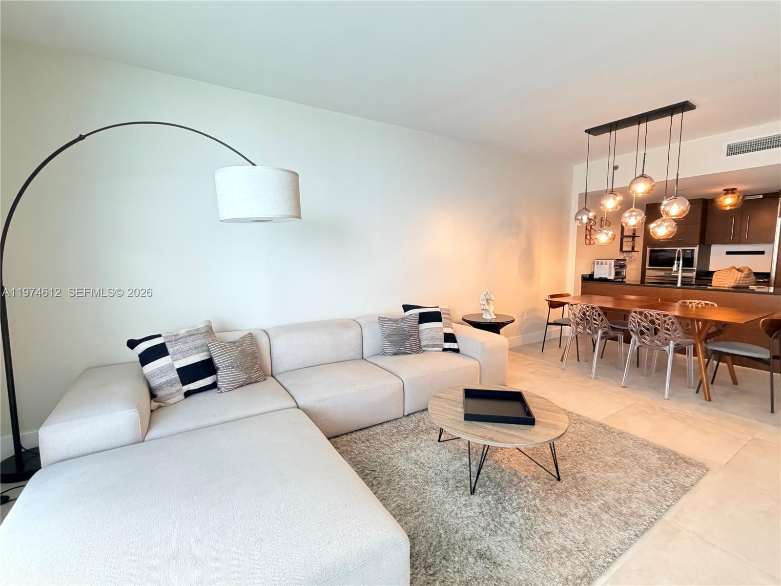 Iconbrickell Condo No 1