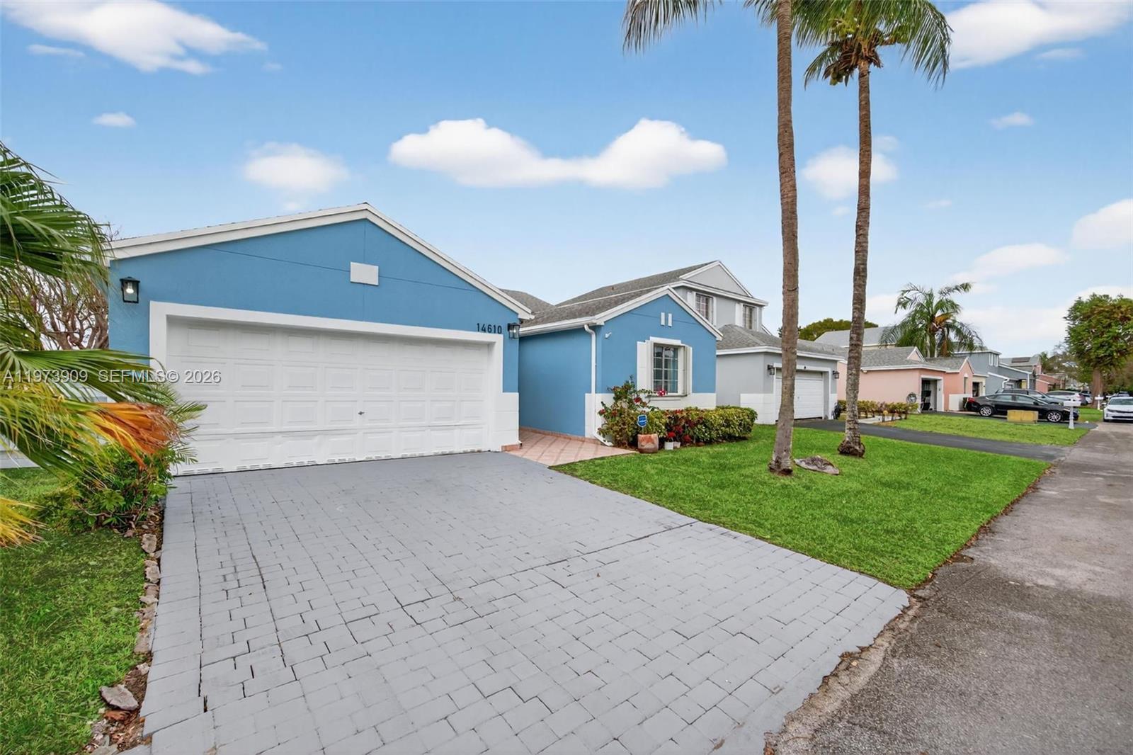 Country Walk West Sec 1