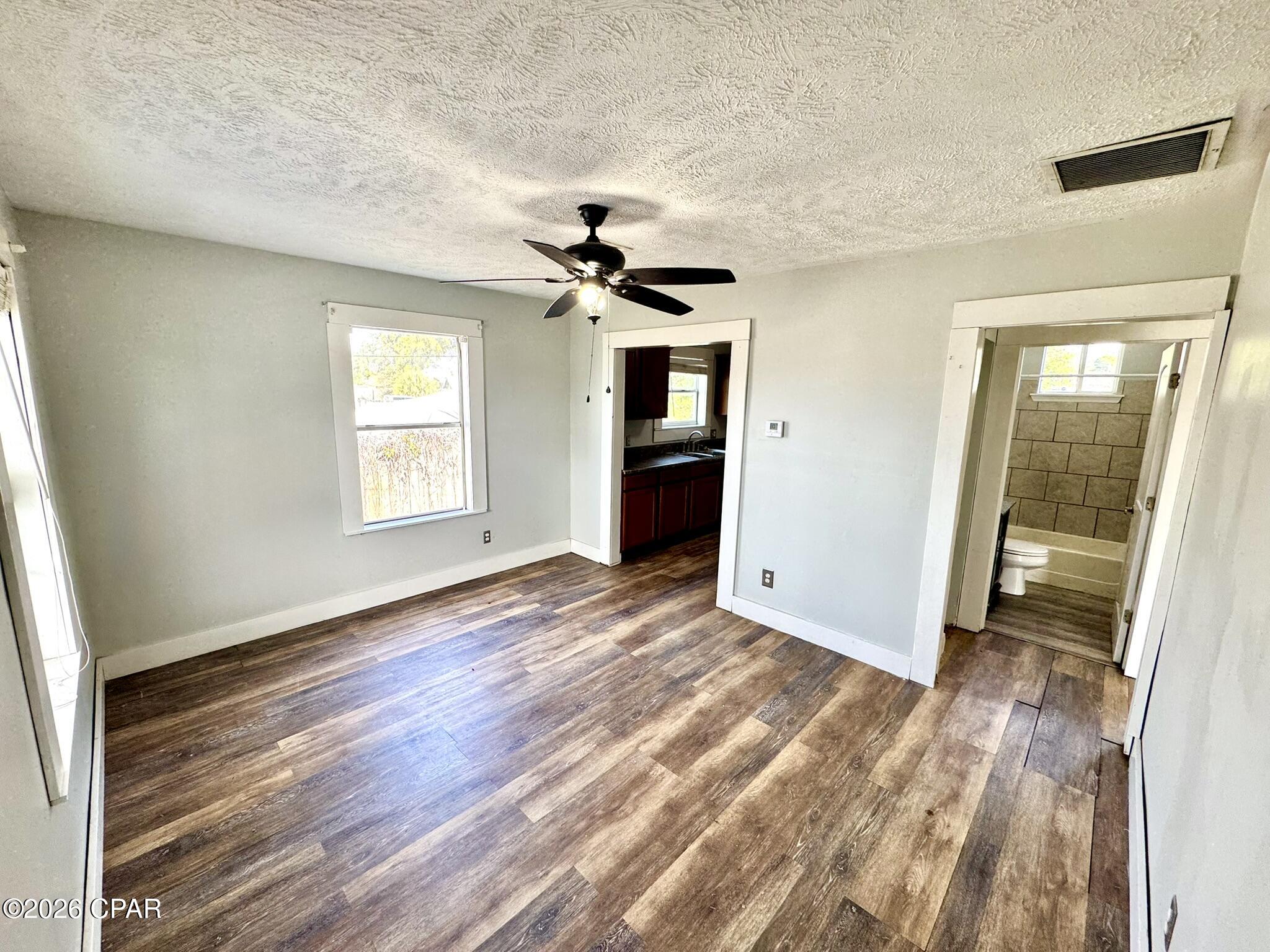 Image 5 For 102 Church Avenue