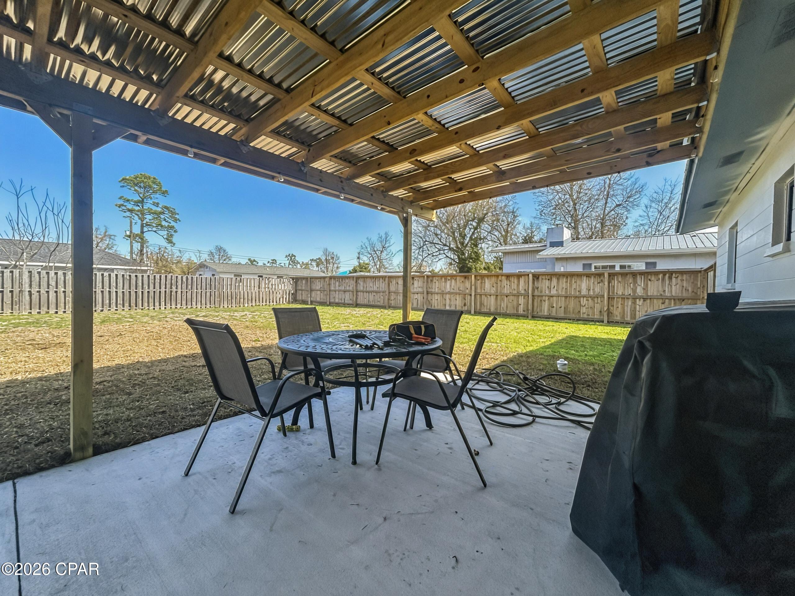 Image 6 For 412 18th Court