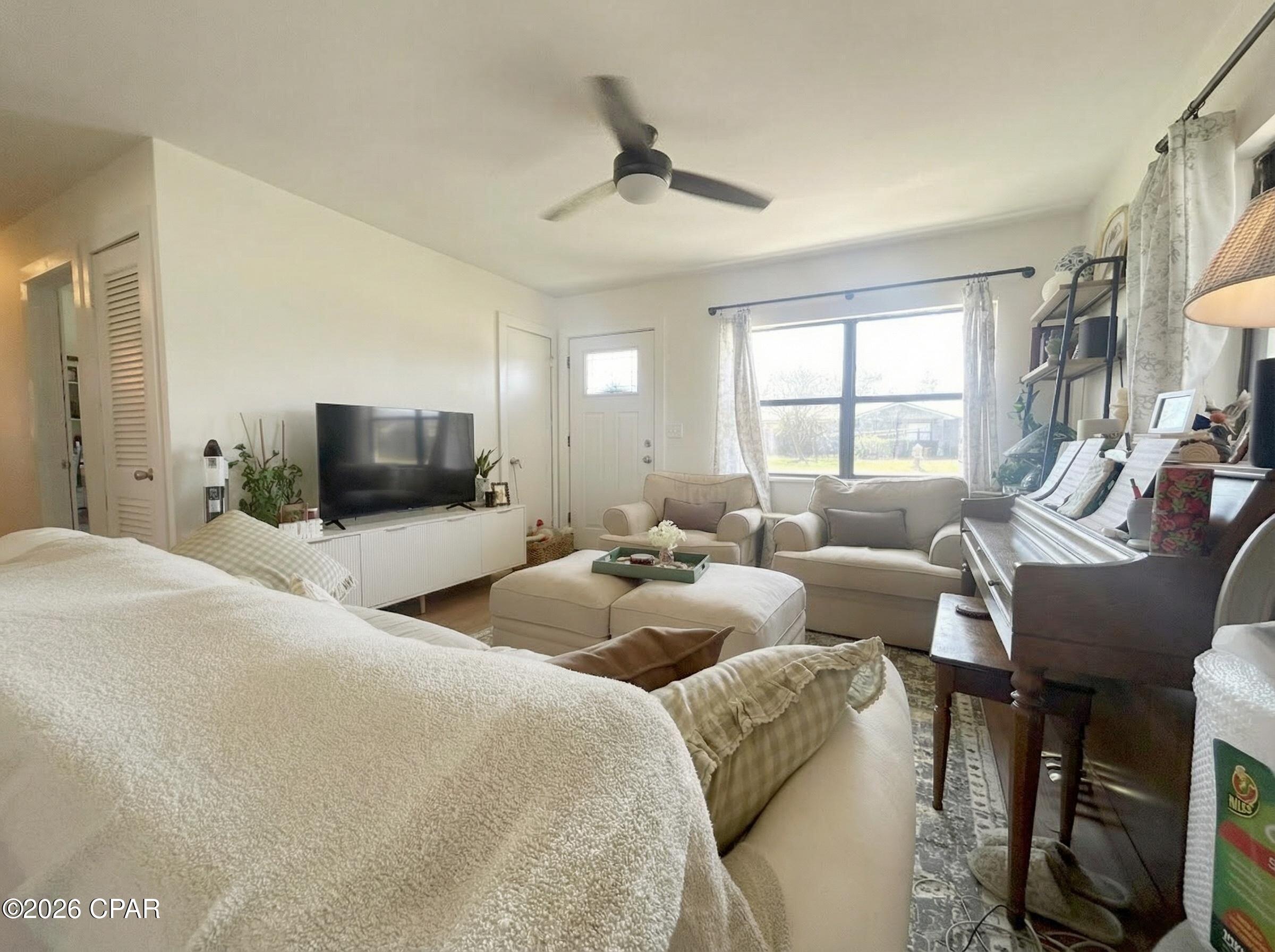 Image 7 For 412 18th Court