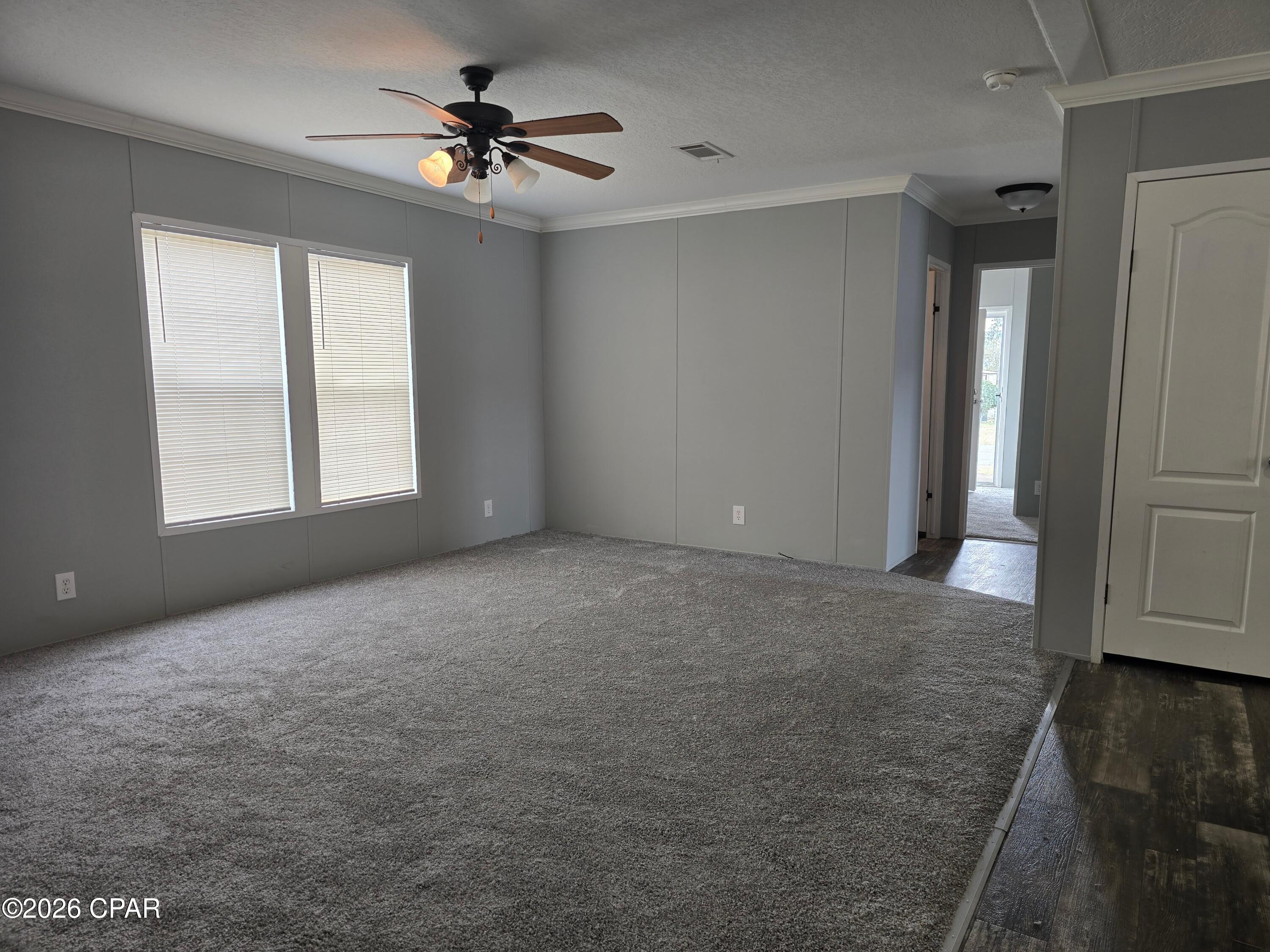 Image 2 For 233 Avenue  