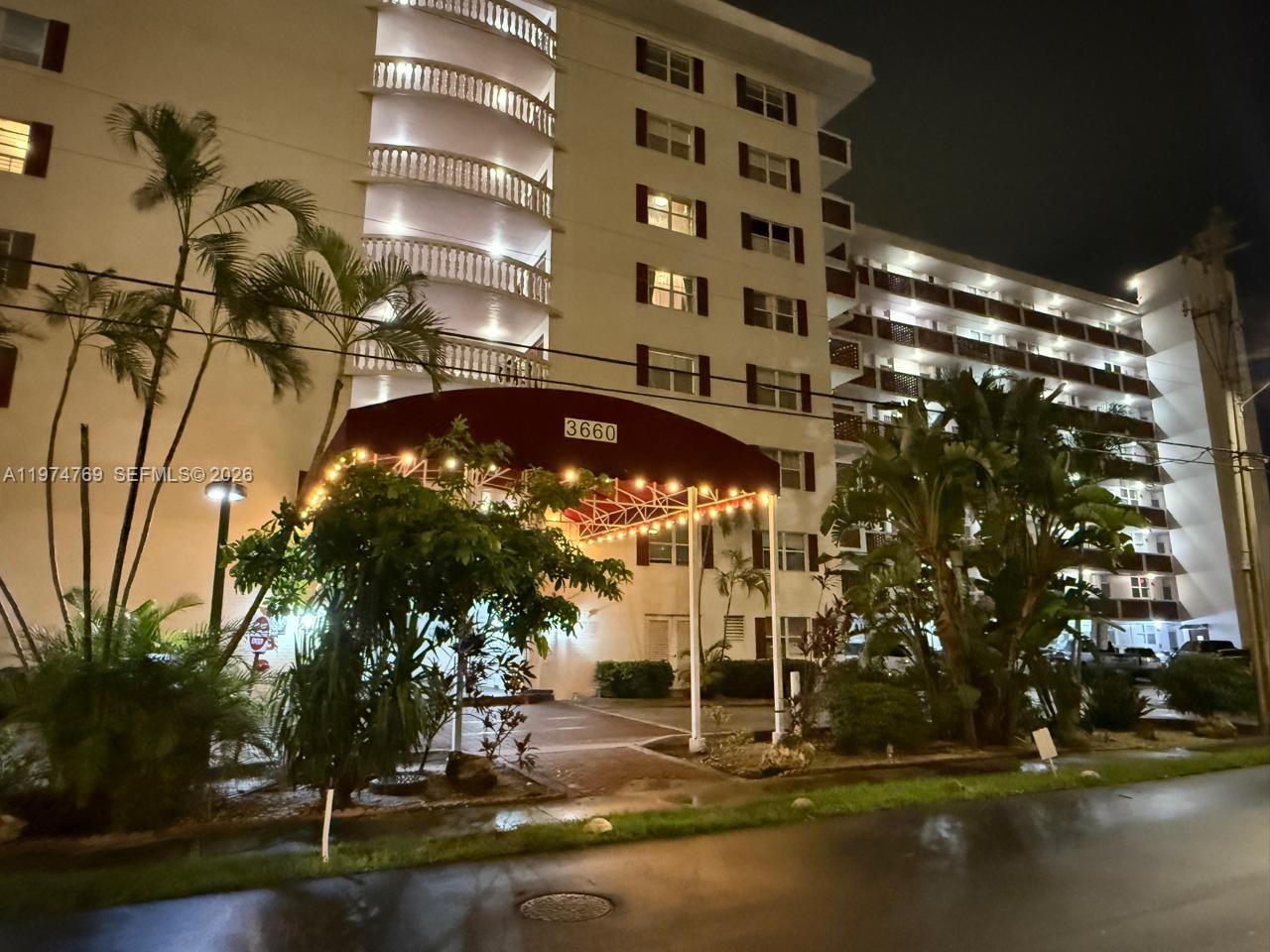 Eastern Shores White Hous