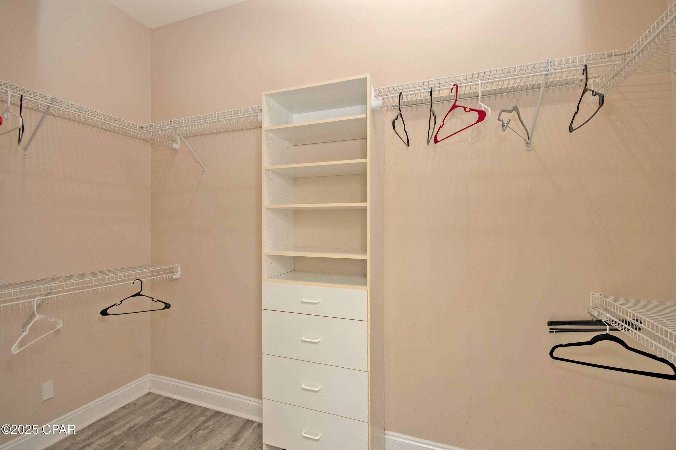 Image 54 For 411 La Valencia Circle