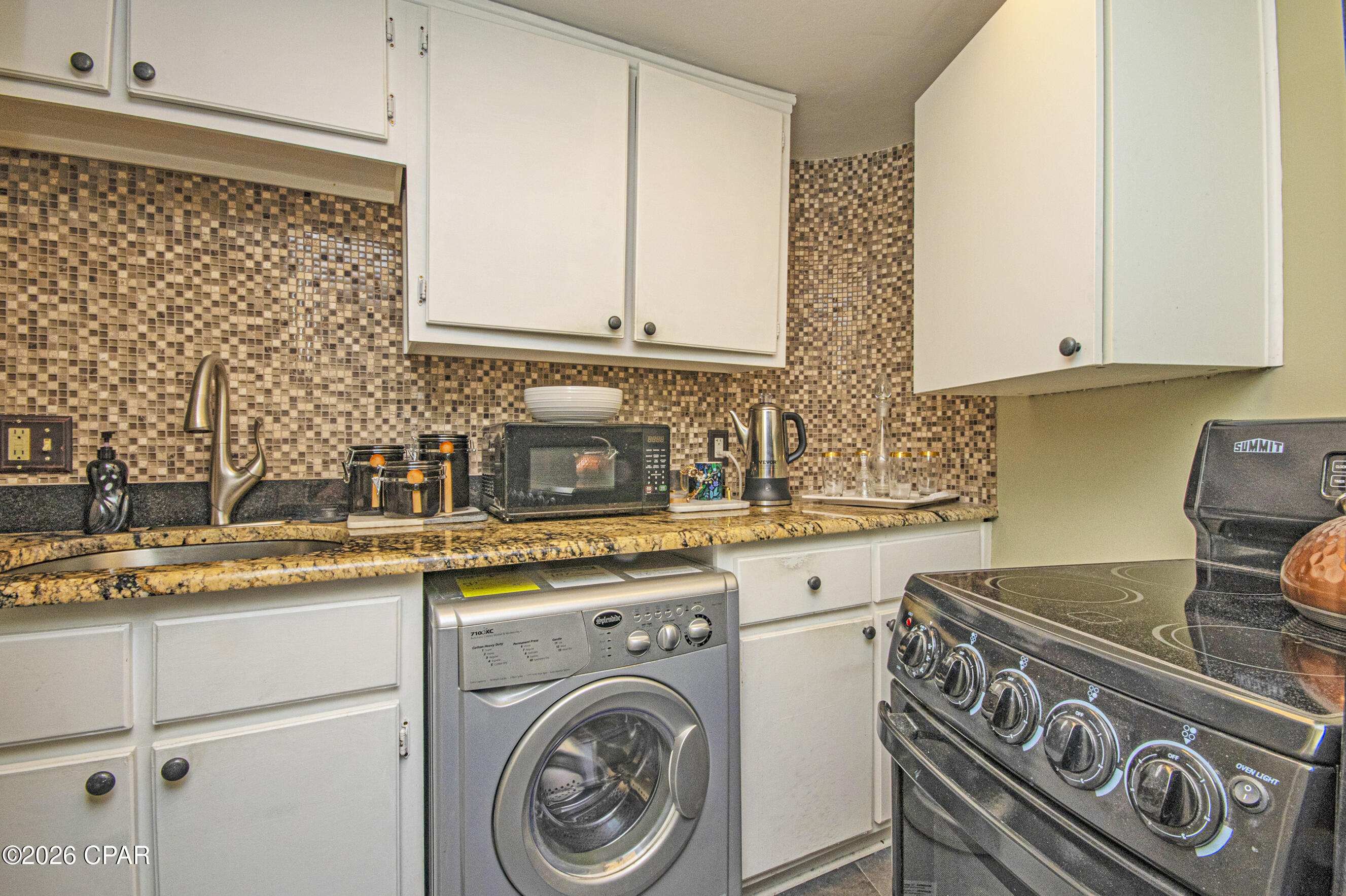 Image 14 For 4715 Thomas Drive E-2