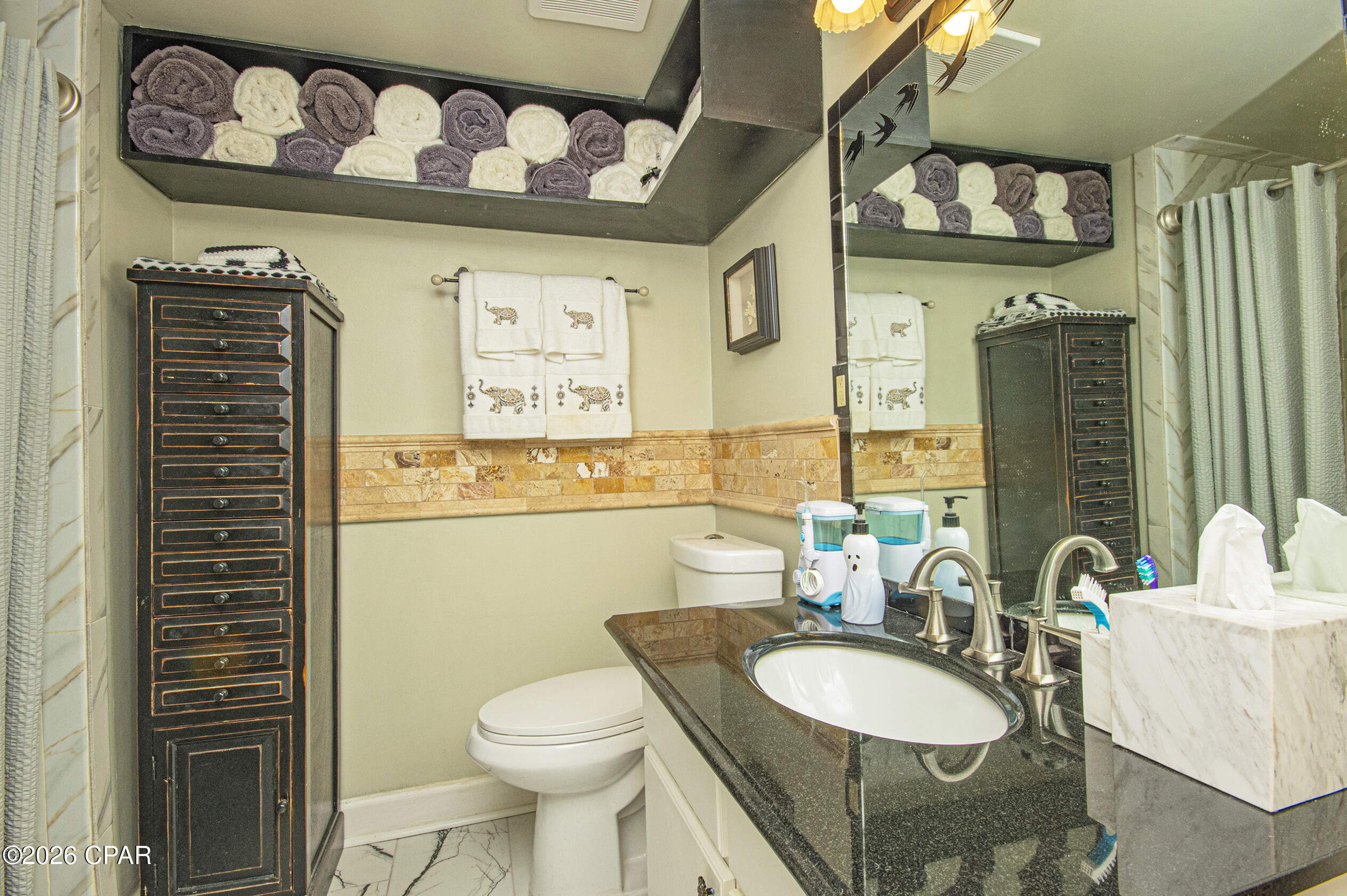 Image 15 For 4715 Thomas Drive E-2