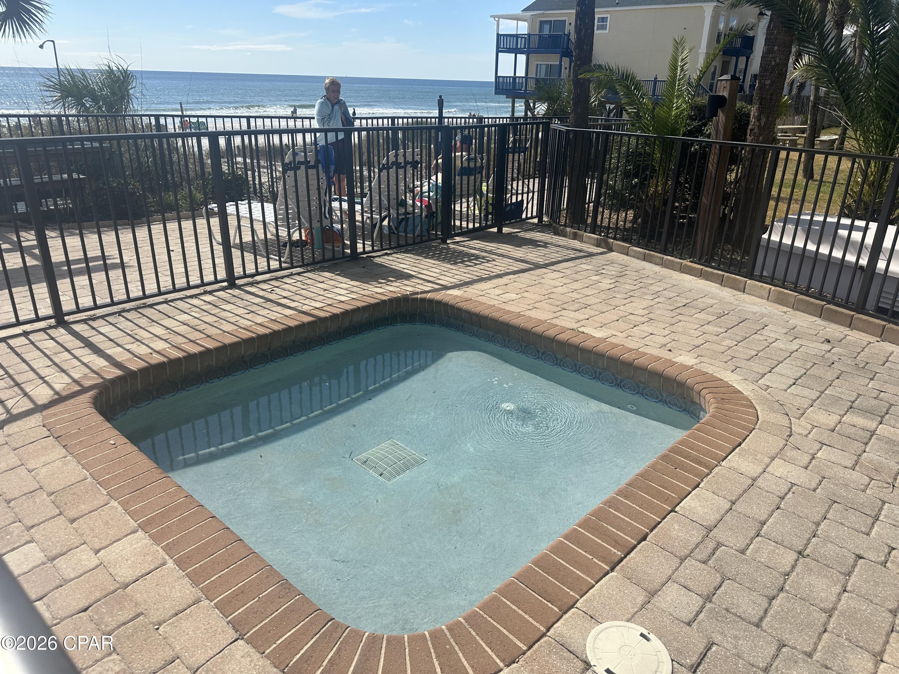 Image 35 For 4715 Thomas Drive E-2