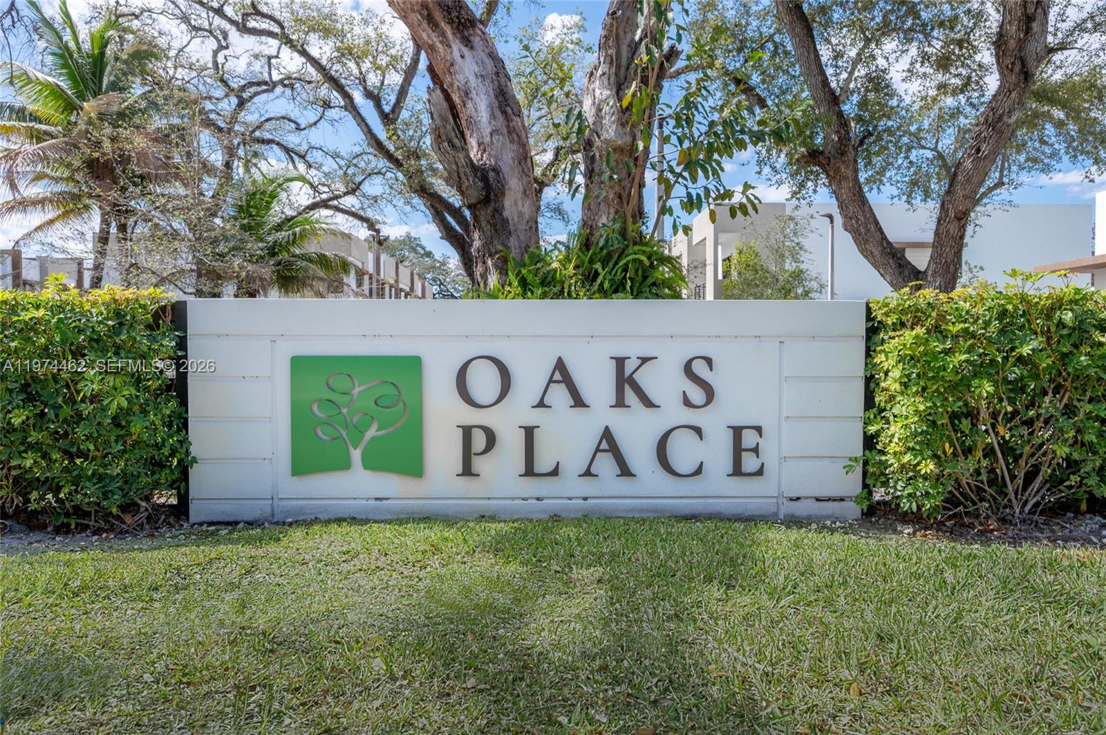 Oaks Place