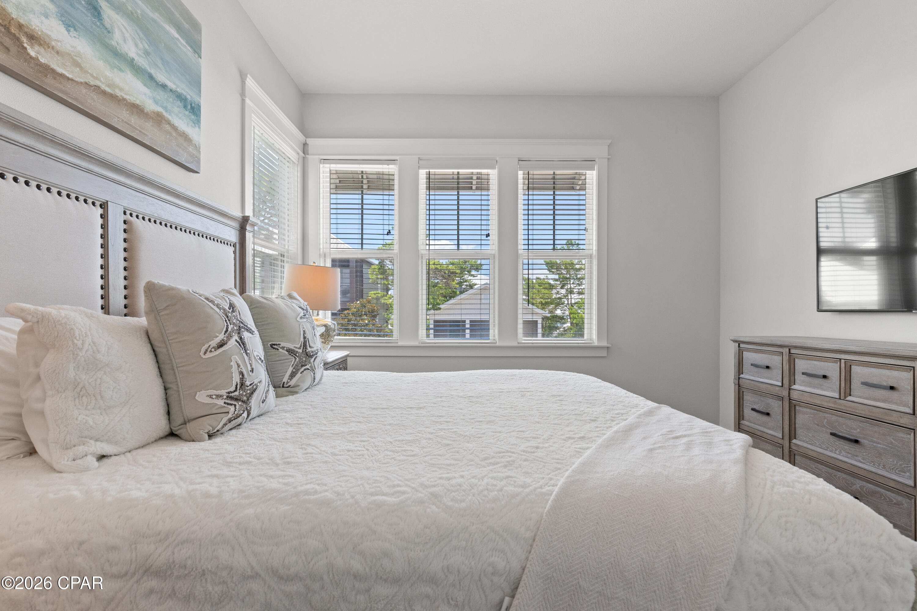 Listing photo id 24 for 134 Grande Pointe Drive