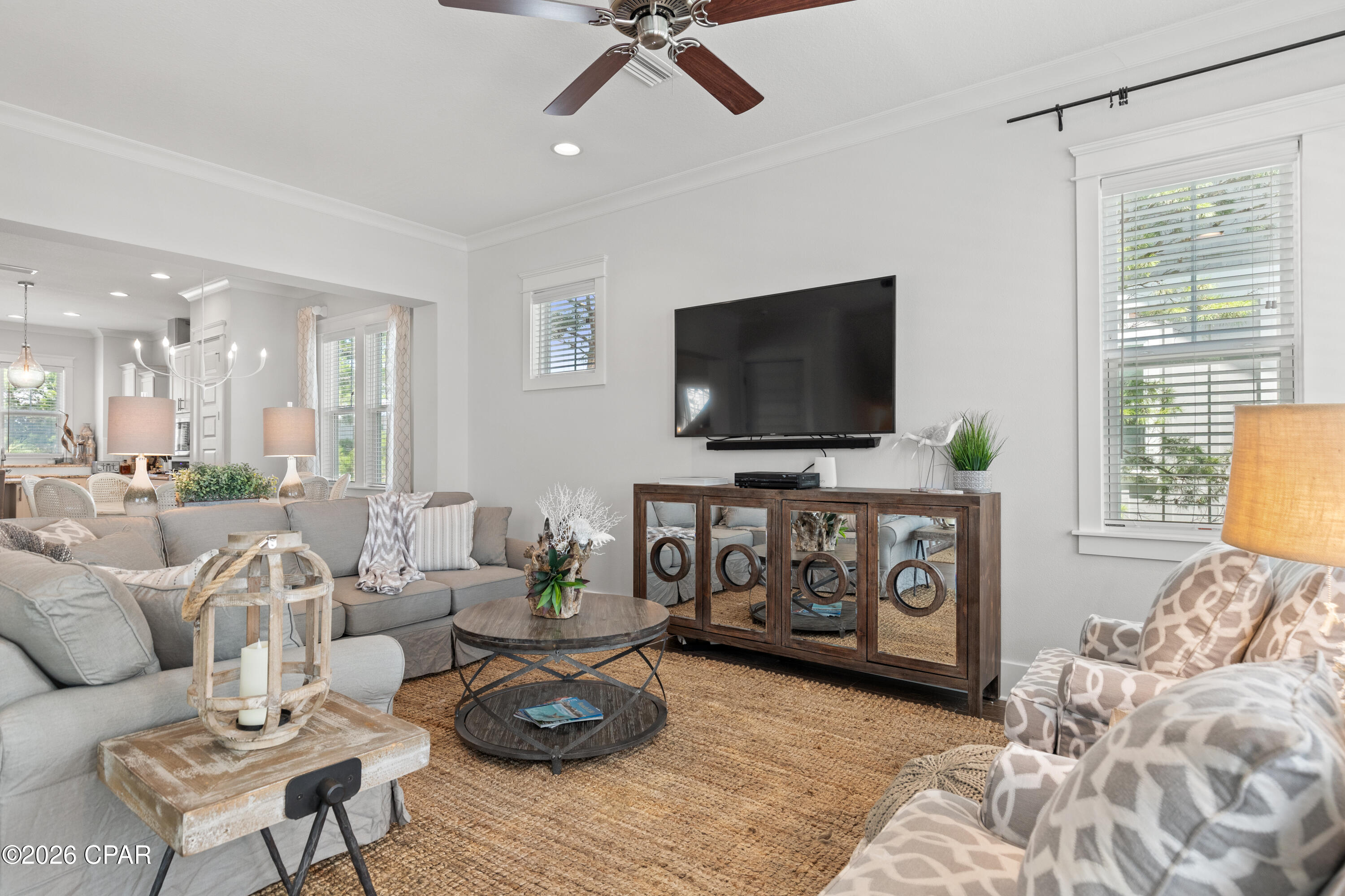 Listing photo id 3 for 134 Grande Pointe Drive