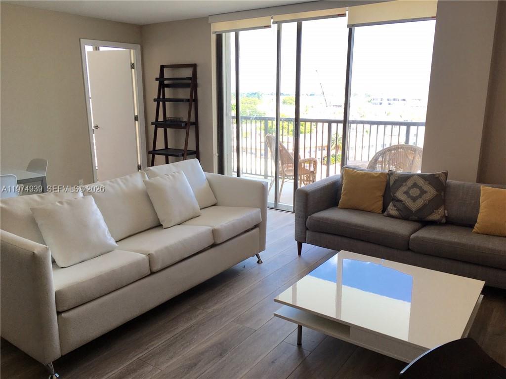 Tower 1800 Condo