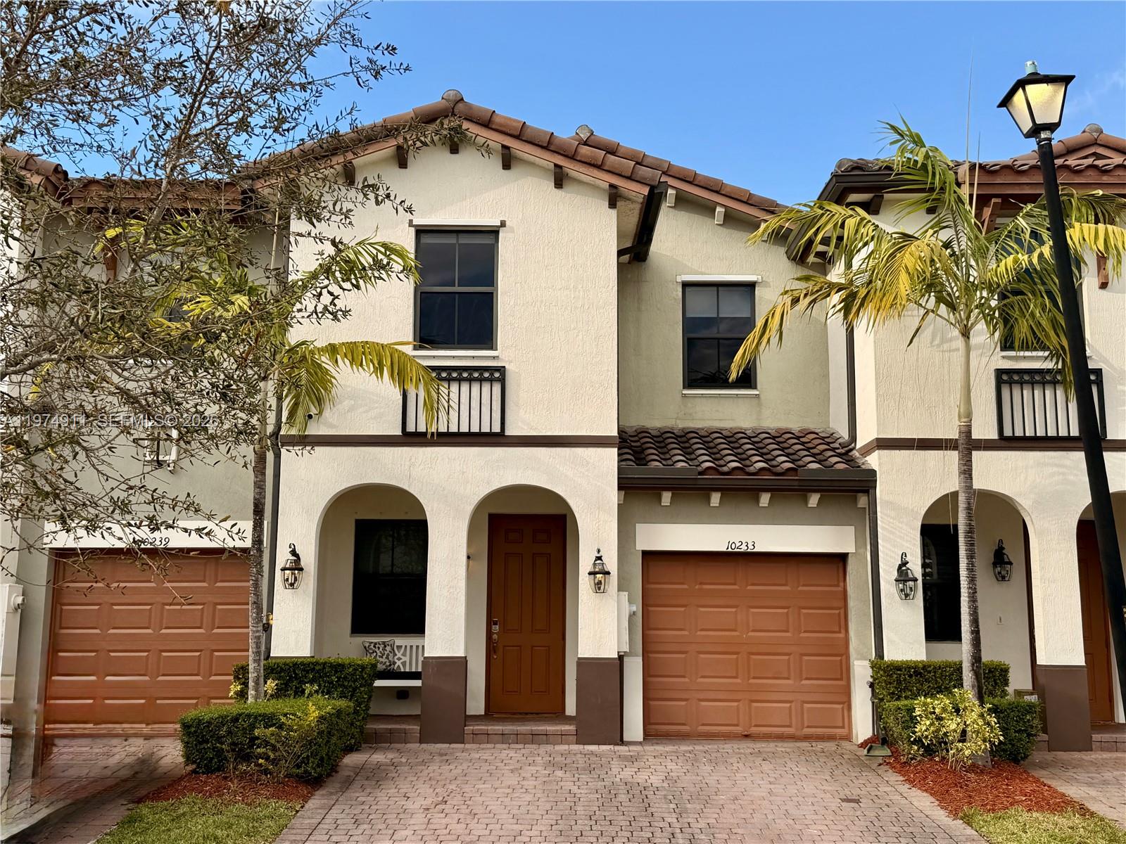 Astoria At Park Central