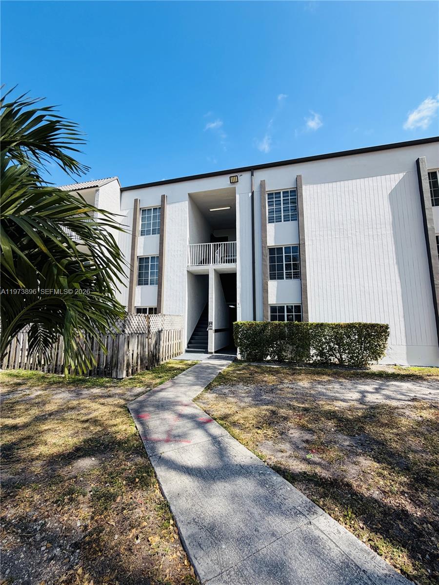 Doral Gardens II Condo