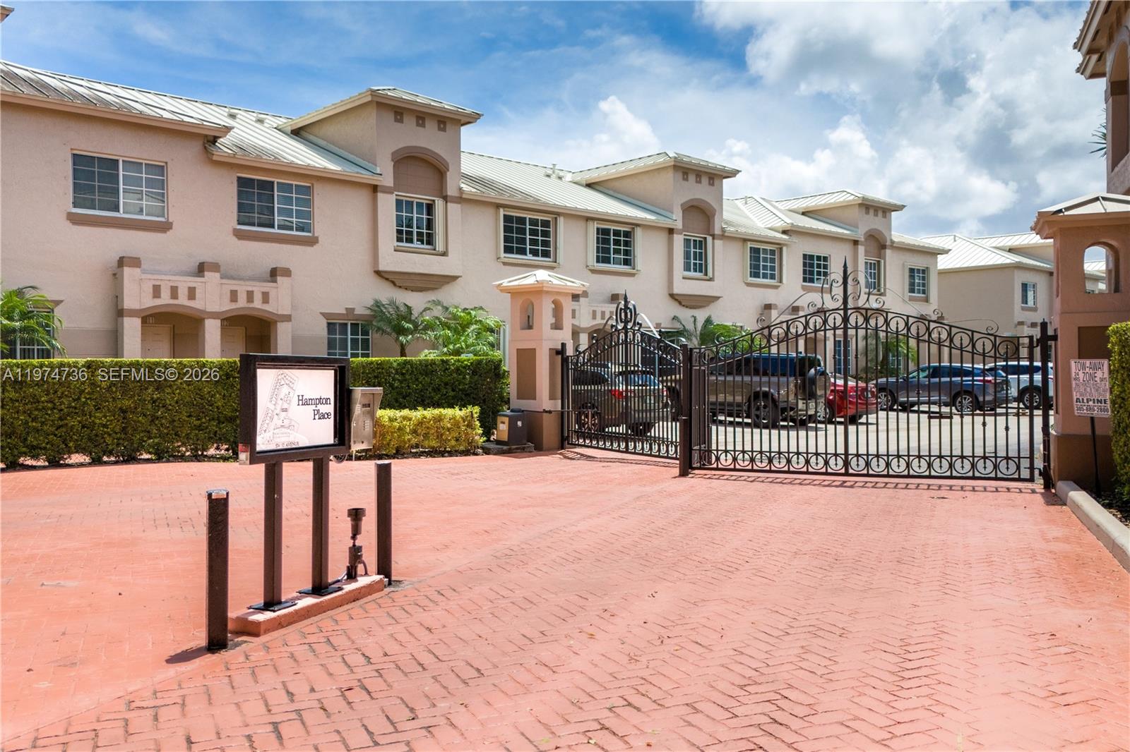 Hampton Place Condo