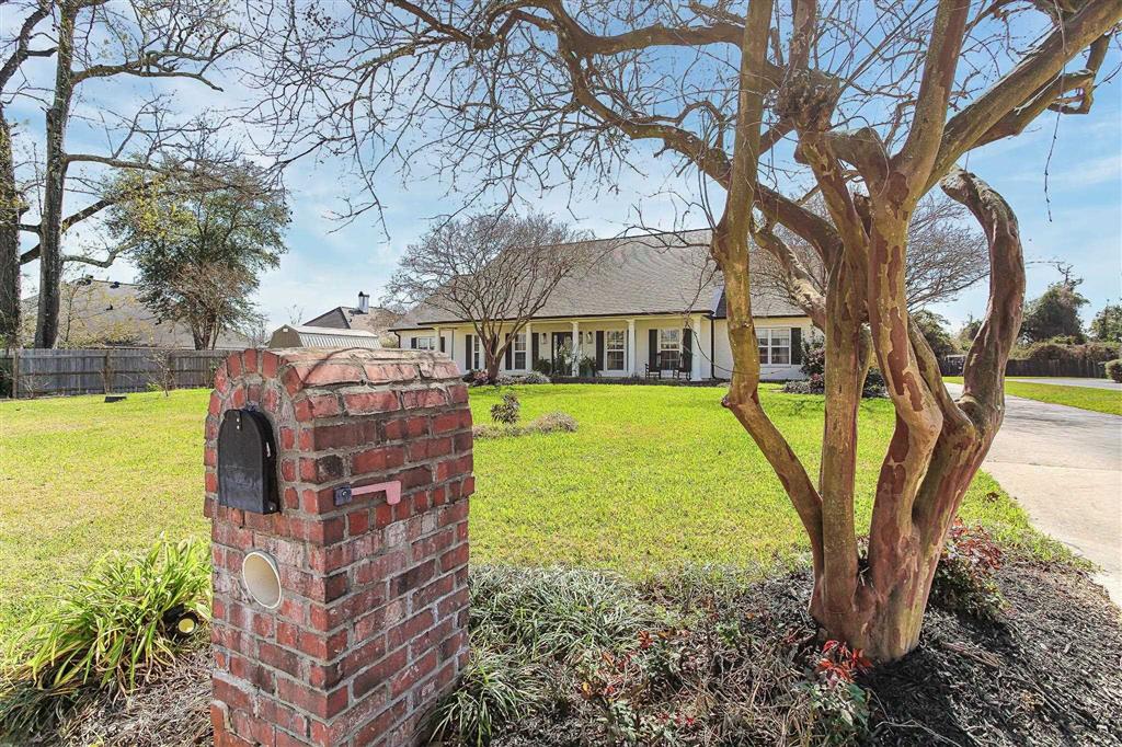 2807 Saint Francis Forest Drive — photo 3
